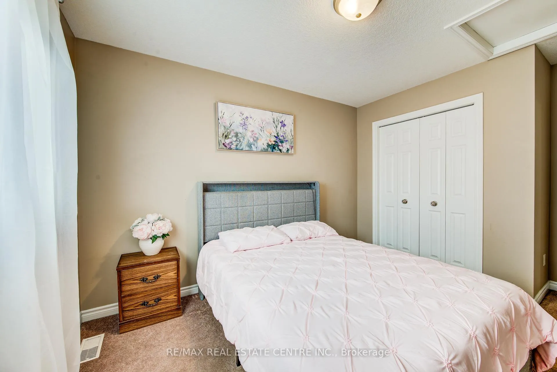 Photo 30 of Unit 7, 330 Dearborn Boulevard, Waterloo — HOMEH