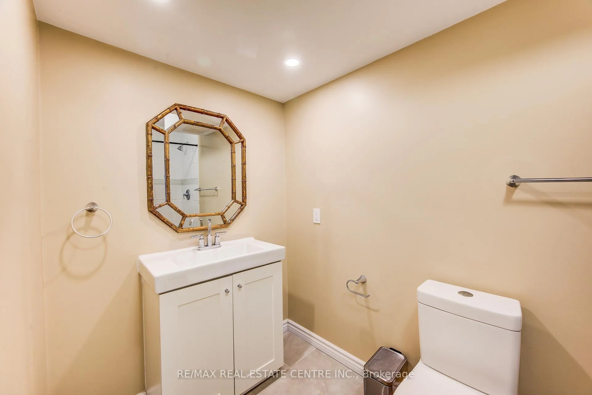 Photo 39 of Unit 7, 330 Dearborn Boulevard, Waterloo — HOMEH