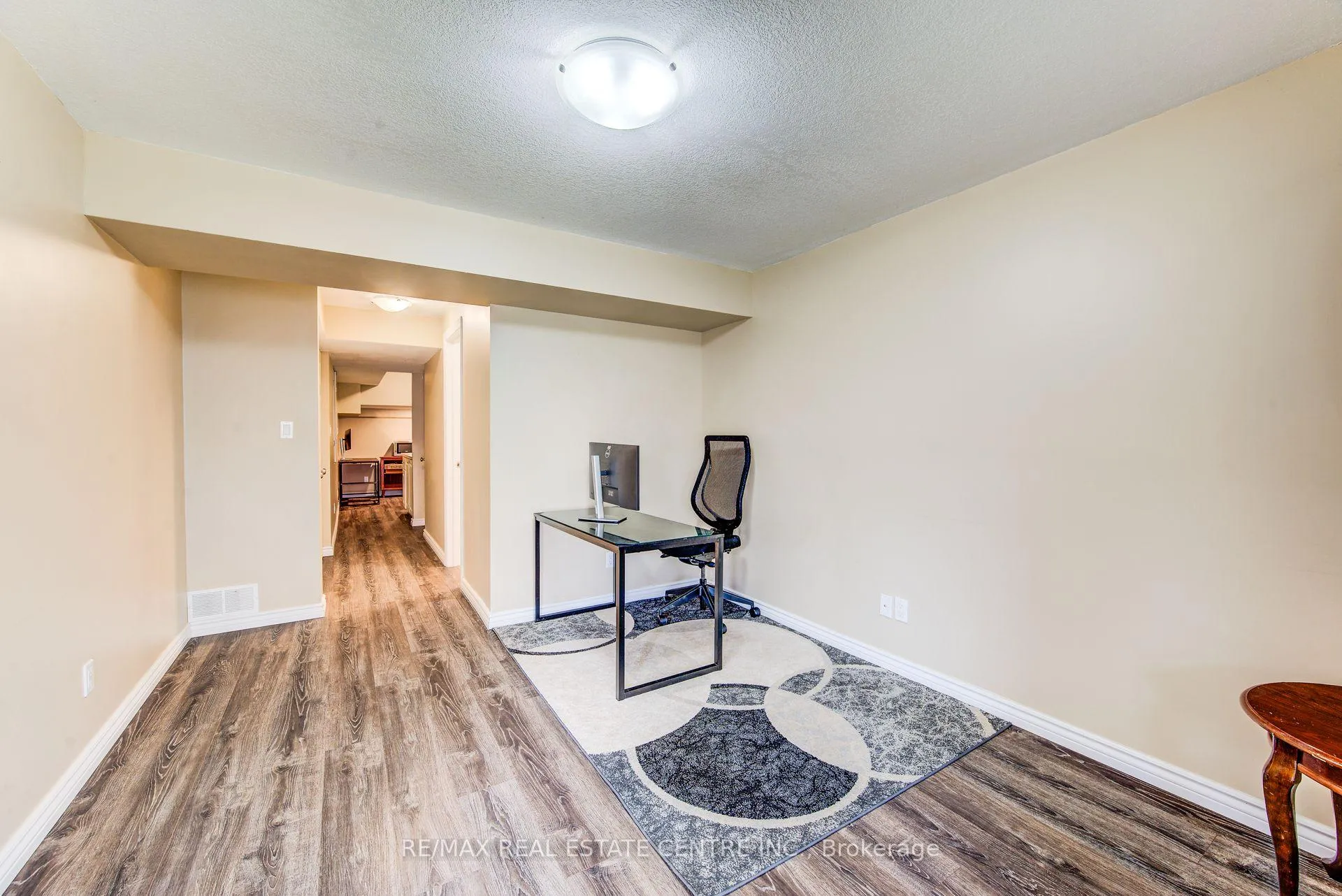 Photo 43 of Unit 7, 330 Dearborn Boulevard, Waterloo — HOMEH