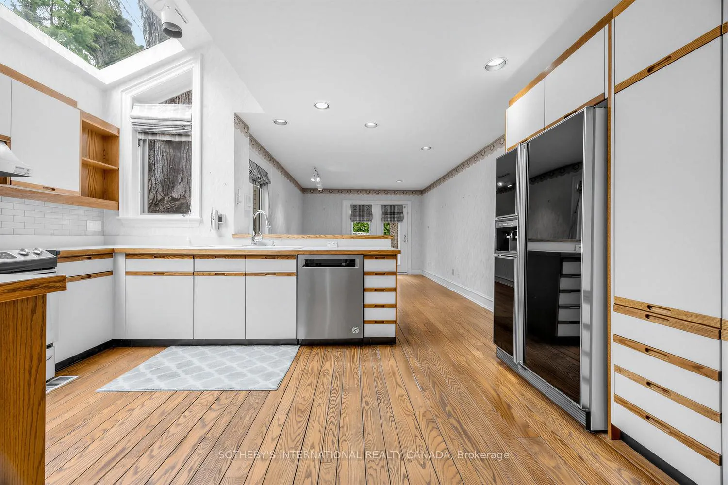 Photo 10 of 36 Hawthorn Avenue, Toronto, Rosedale-Moore Park — HOMEH
