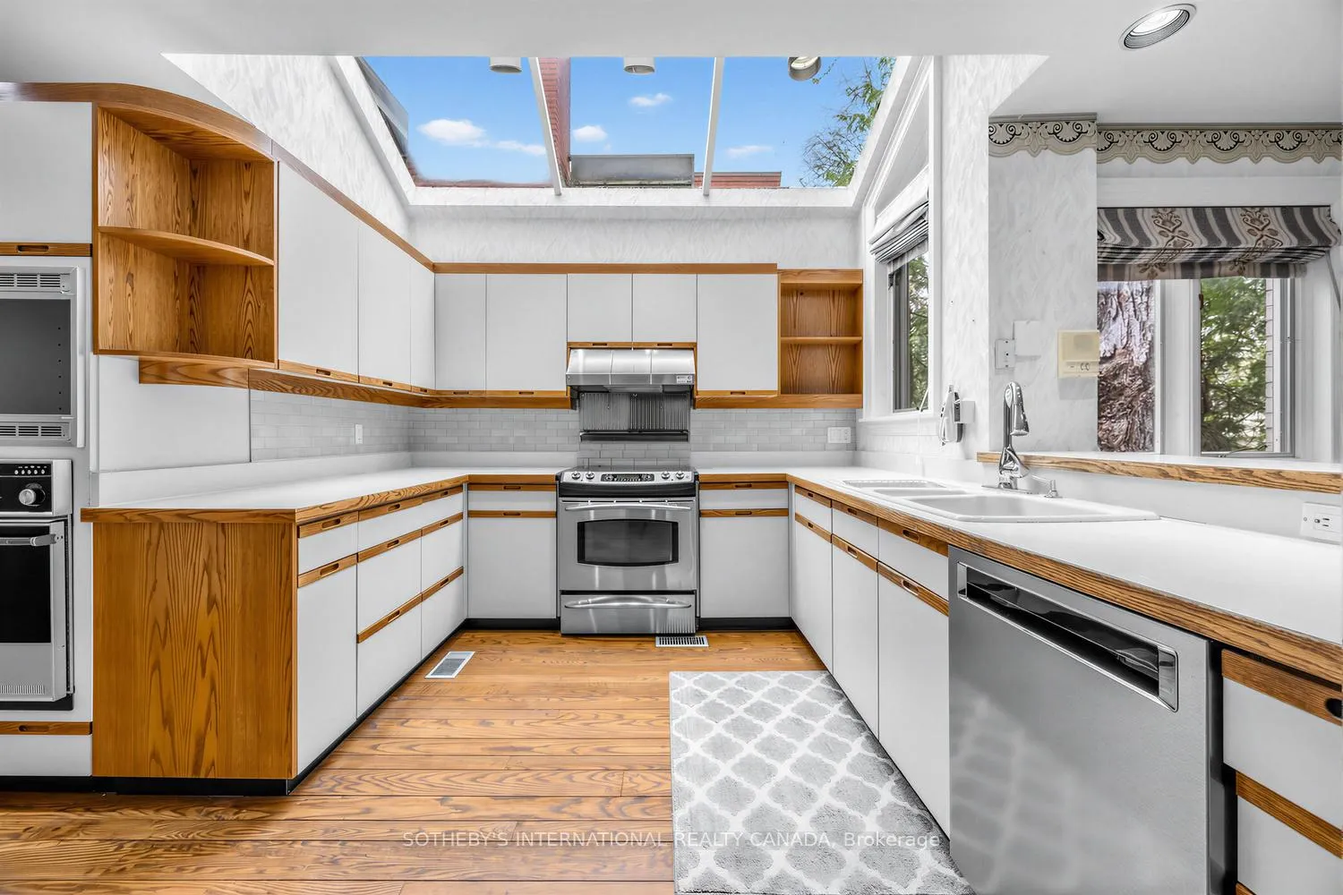 Photo 13 of 36 Hawthorn Avenue, Toronto, Rosedale-Moore Park — HOMEH