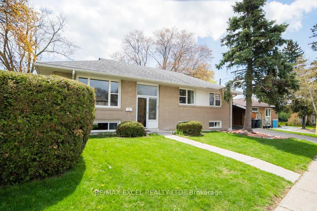 Photo 8 of 2 Charlemont Crescent, Scarborough, Tam O'Shanter-Sullivan — HOMEH