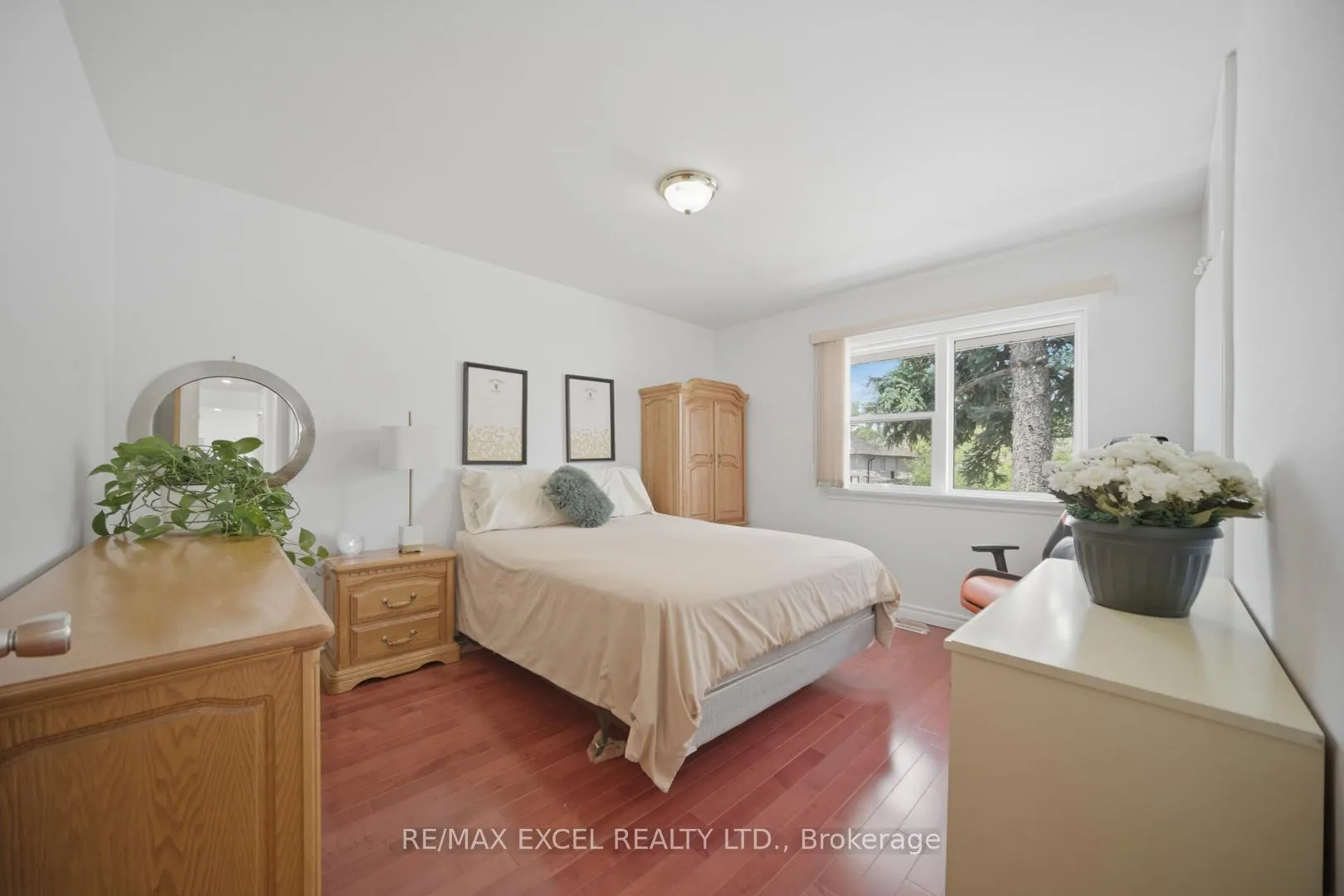 Photo 19 of 2 Charlemont Crescent, Scarborough, Tam O'Shanter-Sullivan — HOMEH