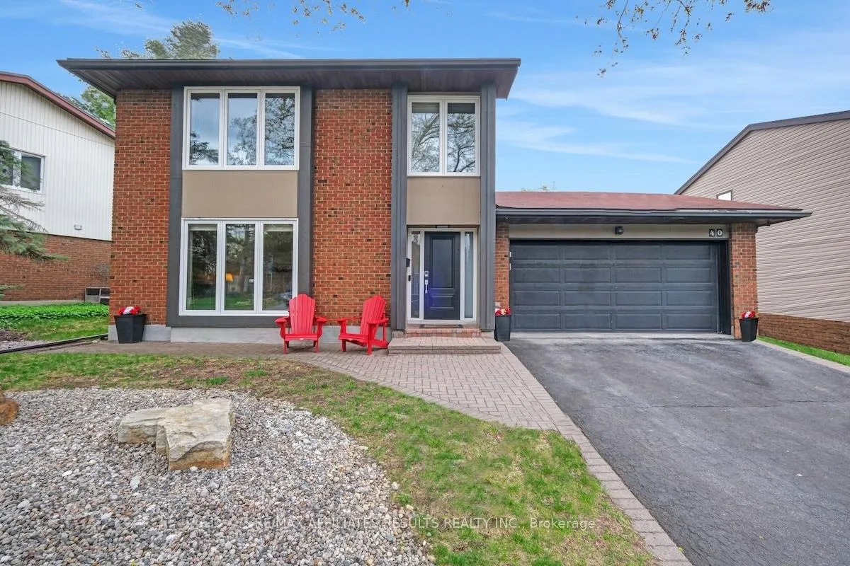 Photo 2 of 40 Nanook Crescent, Ottawa, Kanata - Katimavik — HOMEH