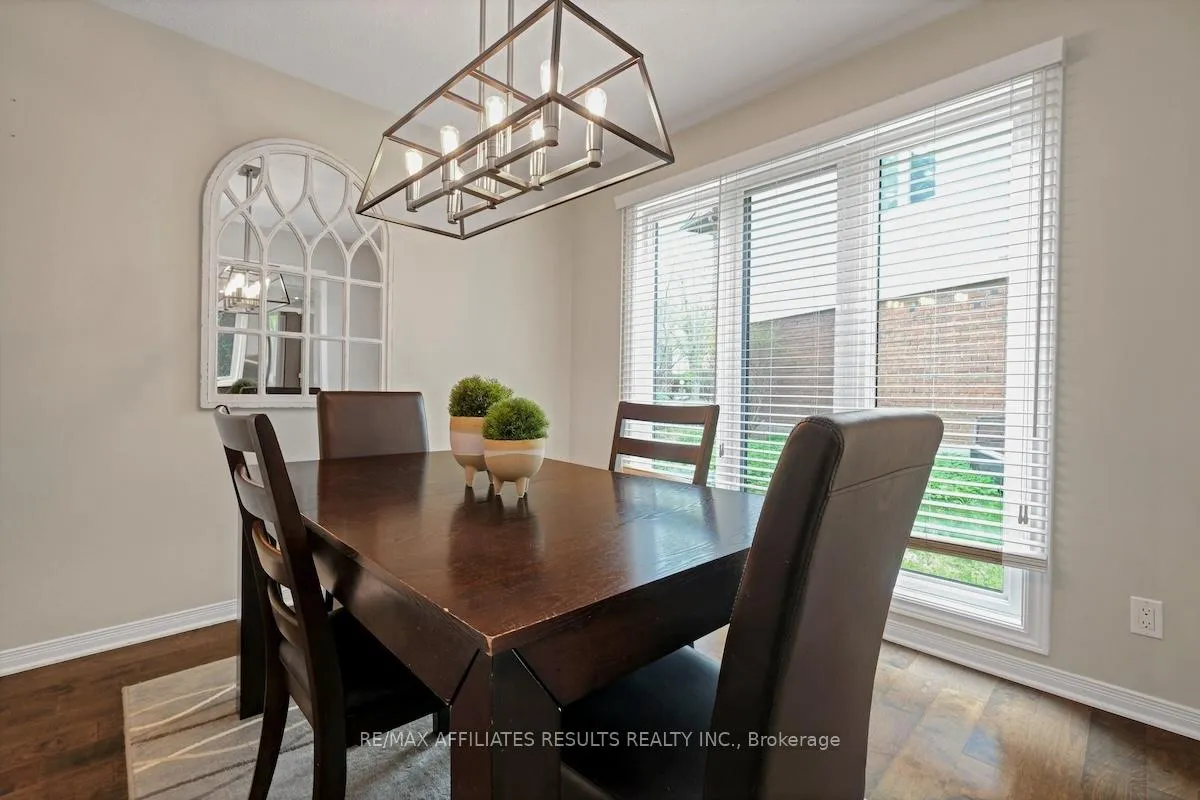 Photo 12 of 40 Nanook Crescent, Ottawa, Kanata - Katimavik — HOMEH