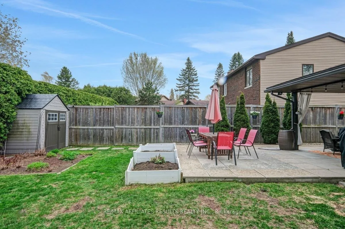 Photo 49 of 40 Nanook Crescent, Ottawa, Kanata - Katimavik — HOMEH