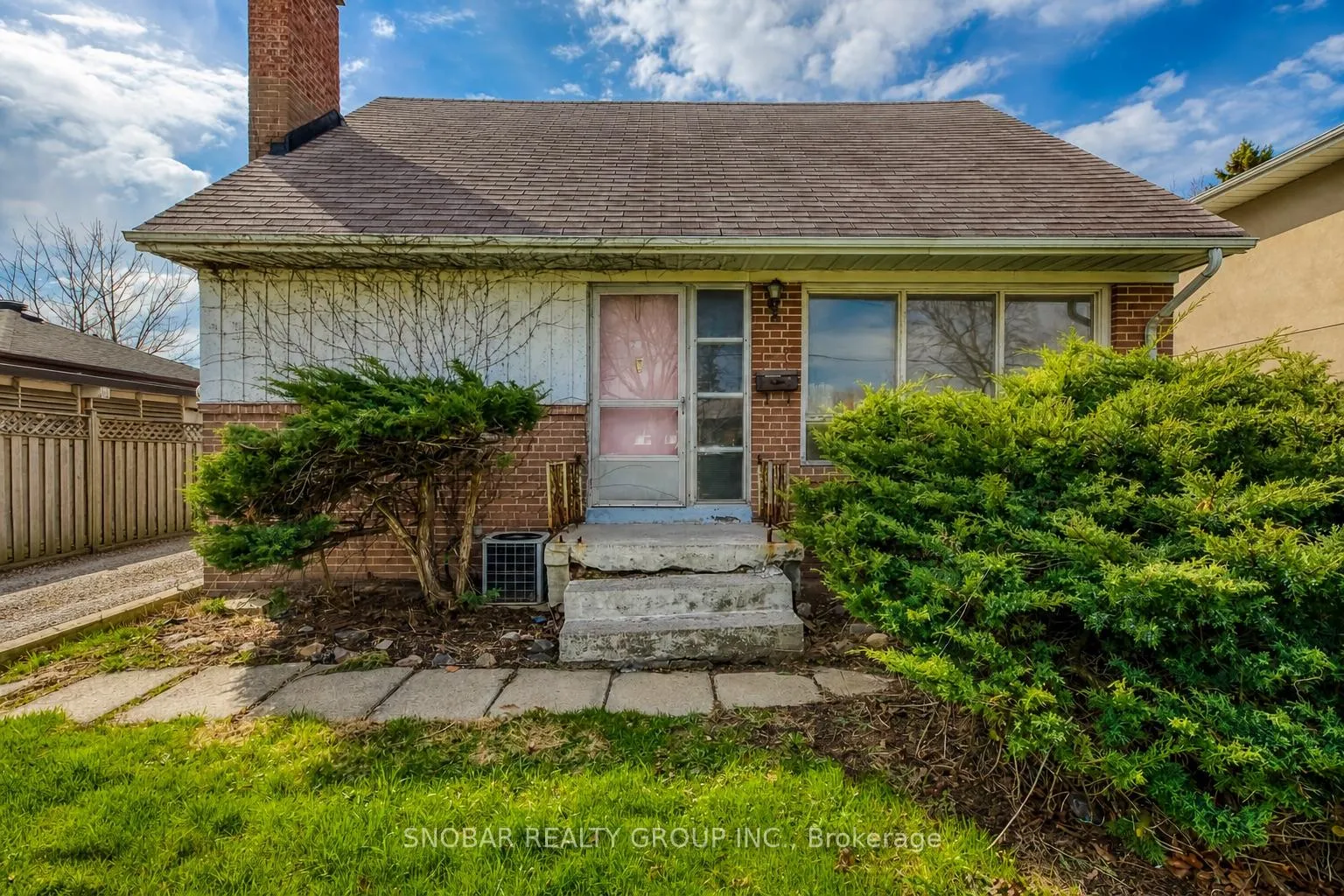 Photo 2 of 53 Lavington Drive, Etobicoke, Willowridge-Martingrove-Richview — HOMEH