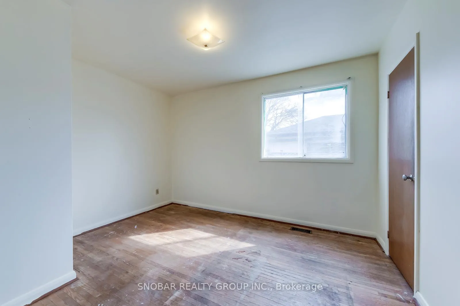 Photo 9 of 53 Lavington Drive, Etobicoke, Willowridge-Martingrove-Richview — HOMEH