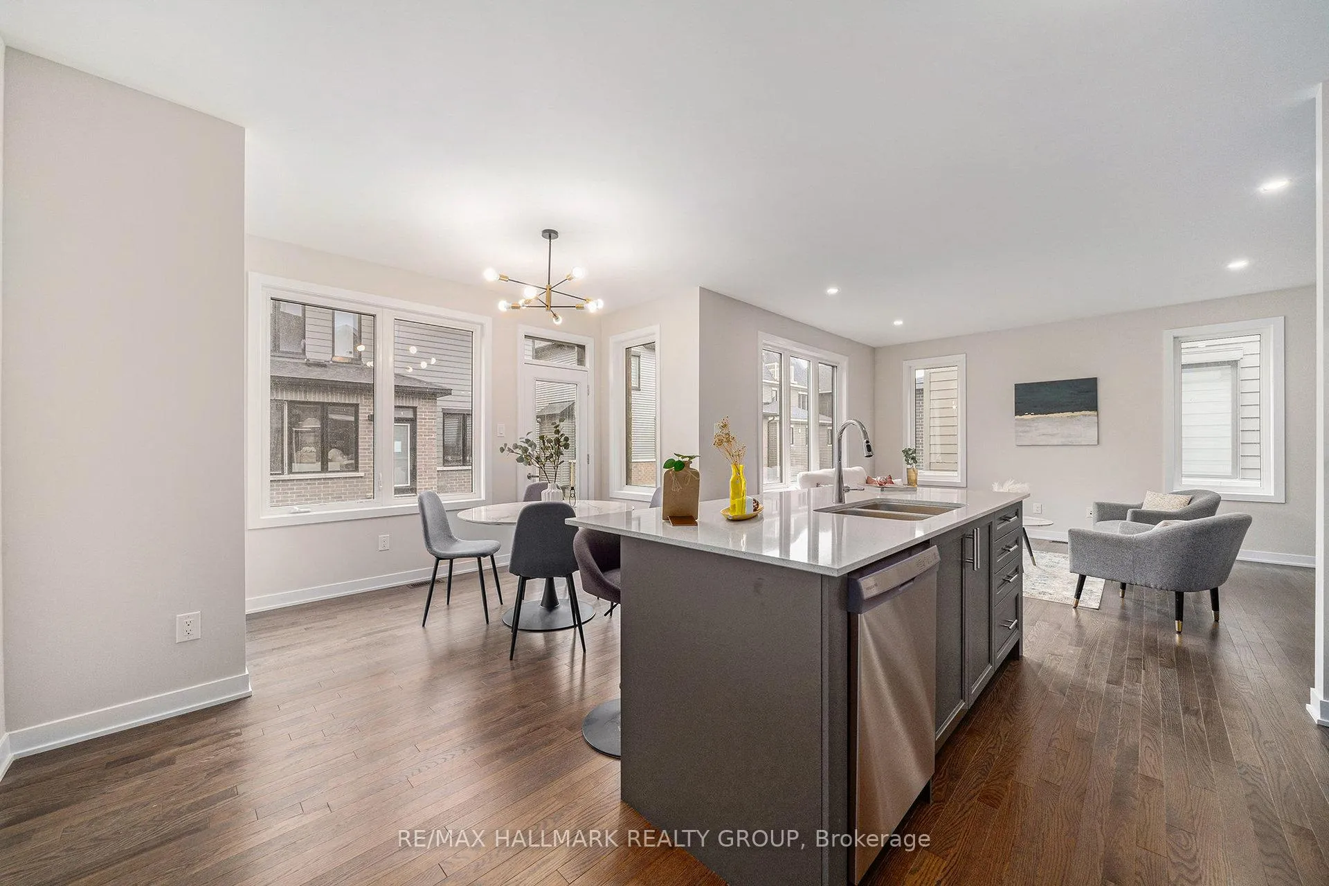 Photo 10 of 173 Conservancy Drive, Ottawa, Barrhaven - Heritage Park — HOMEH