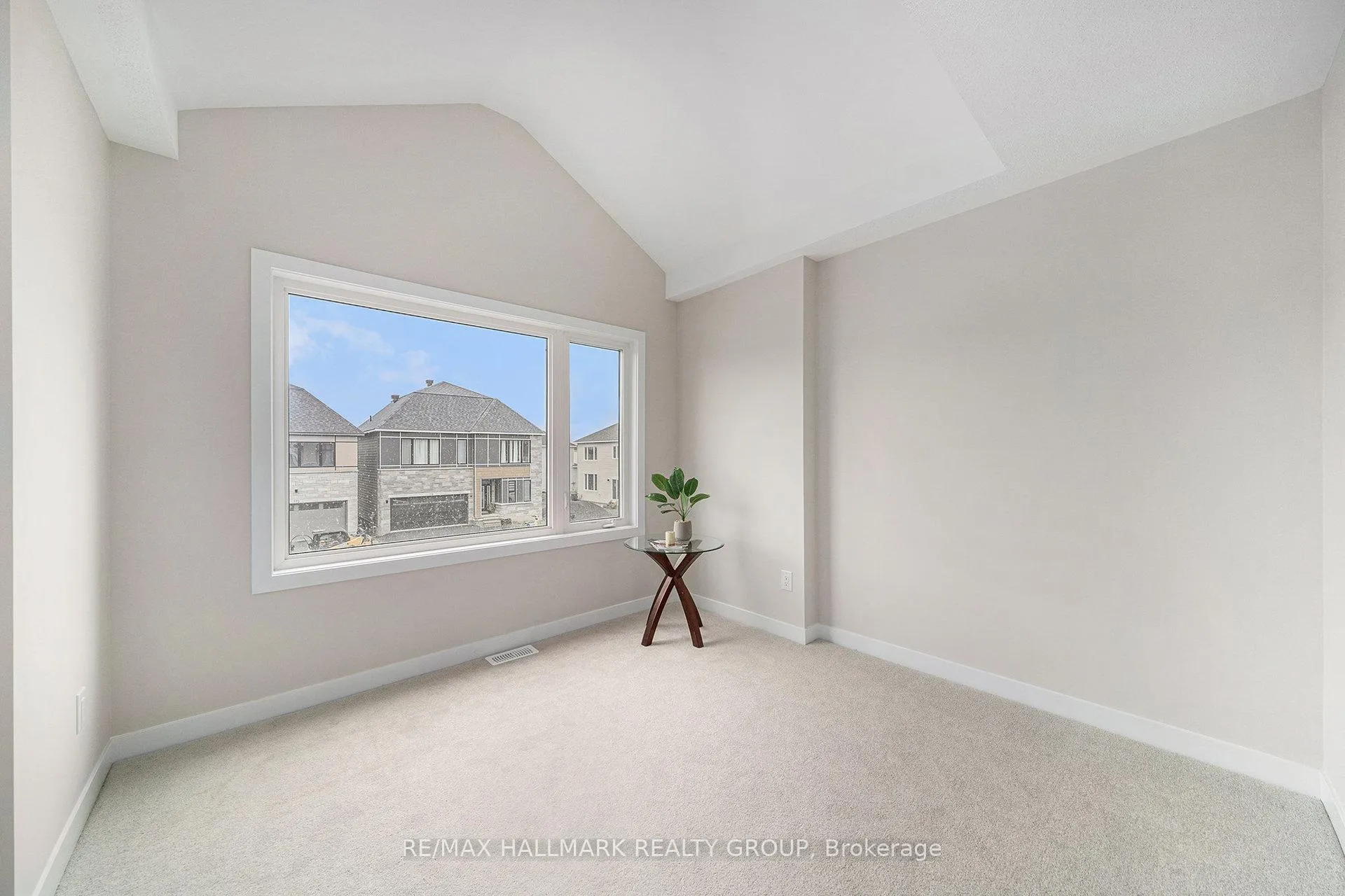 Photo 19 of 173 Conservancy Drive, Ottawa, Barrhaven - Heritage Park — HOMEH