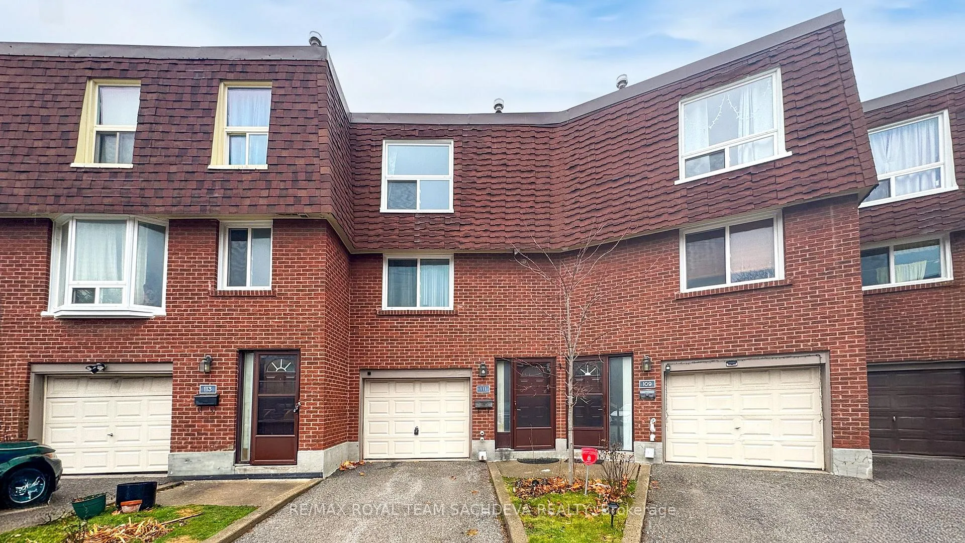Front of Unit 19, 111 Huntingdale Boulevard