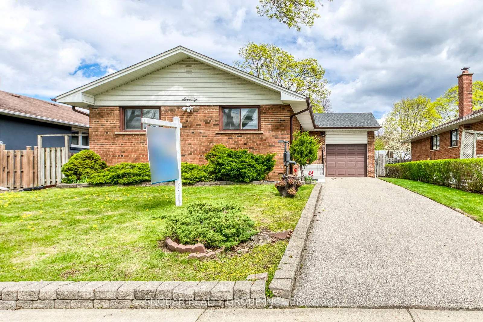Photo 1 of 70 Lavington Drive, Etobicoke, Willowridge-Martingrove-Richview — HOMEH