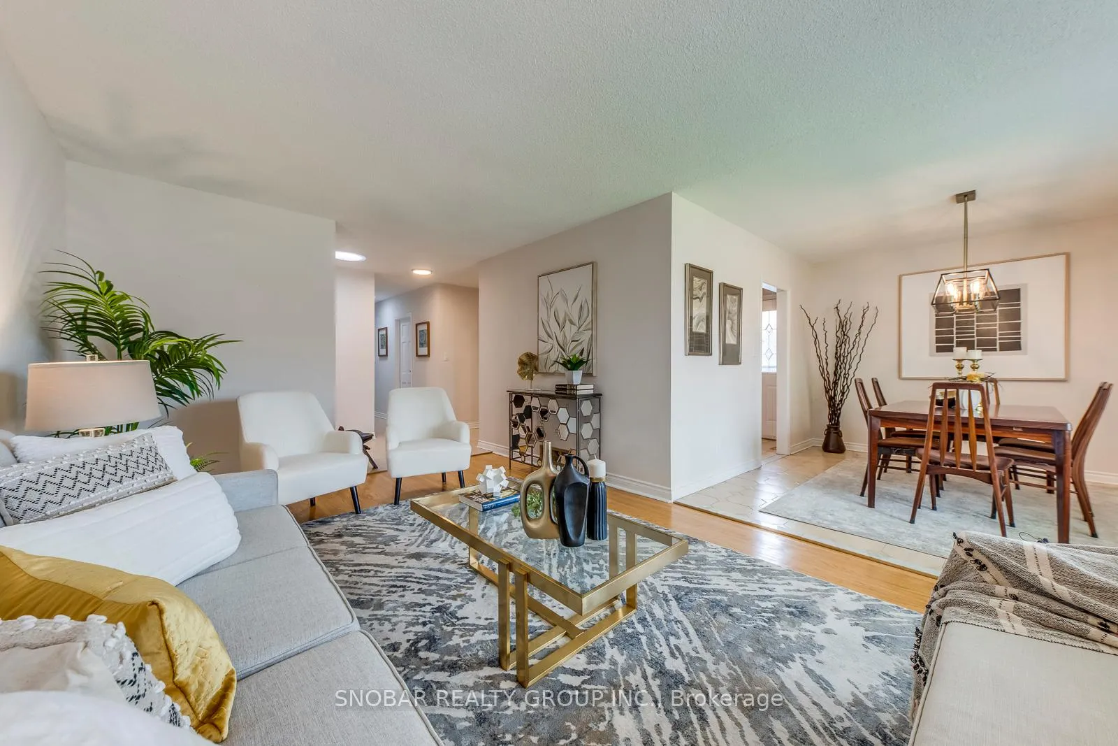 Photo 6 of 70 Lavington Drive, Etobicoke, Willowridge-Martingrove-Richview — HOMEH