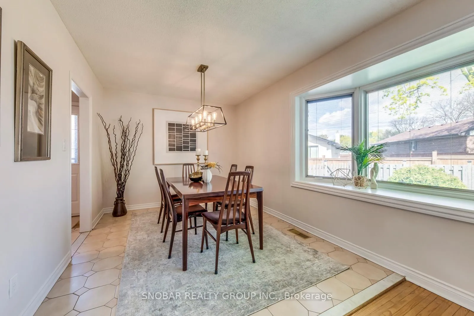 Photo 8 of 70 Lavington Drive, Etobicoke, Willowridge-Martingrove-Richview — HOMEH