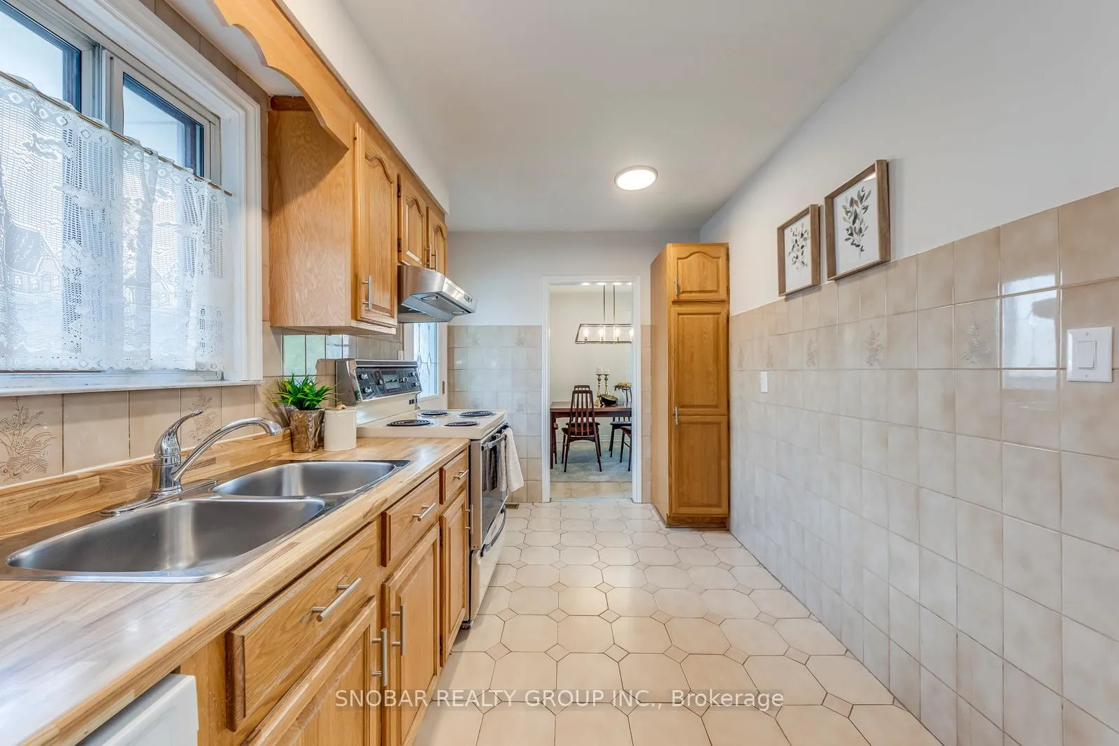 Photo 11 of 70 Lavington Drive, Etobicoke, Willowridge-Martingrove-Richview — HOMEH