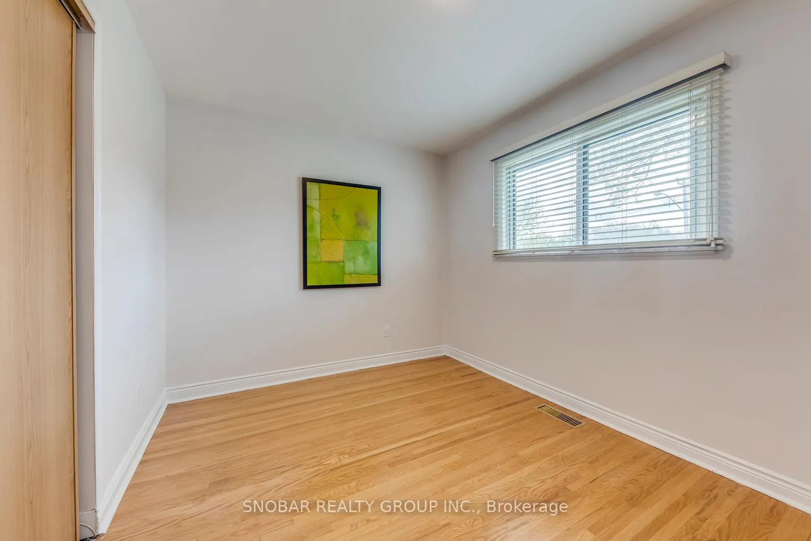 Photo 13 of 70 Lavington Drive, Etobicoke, Willowridge-Martingrove-Richview — HOMEH