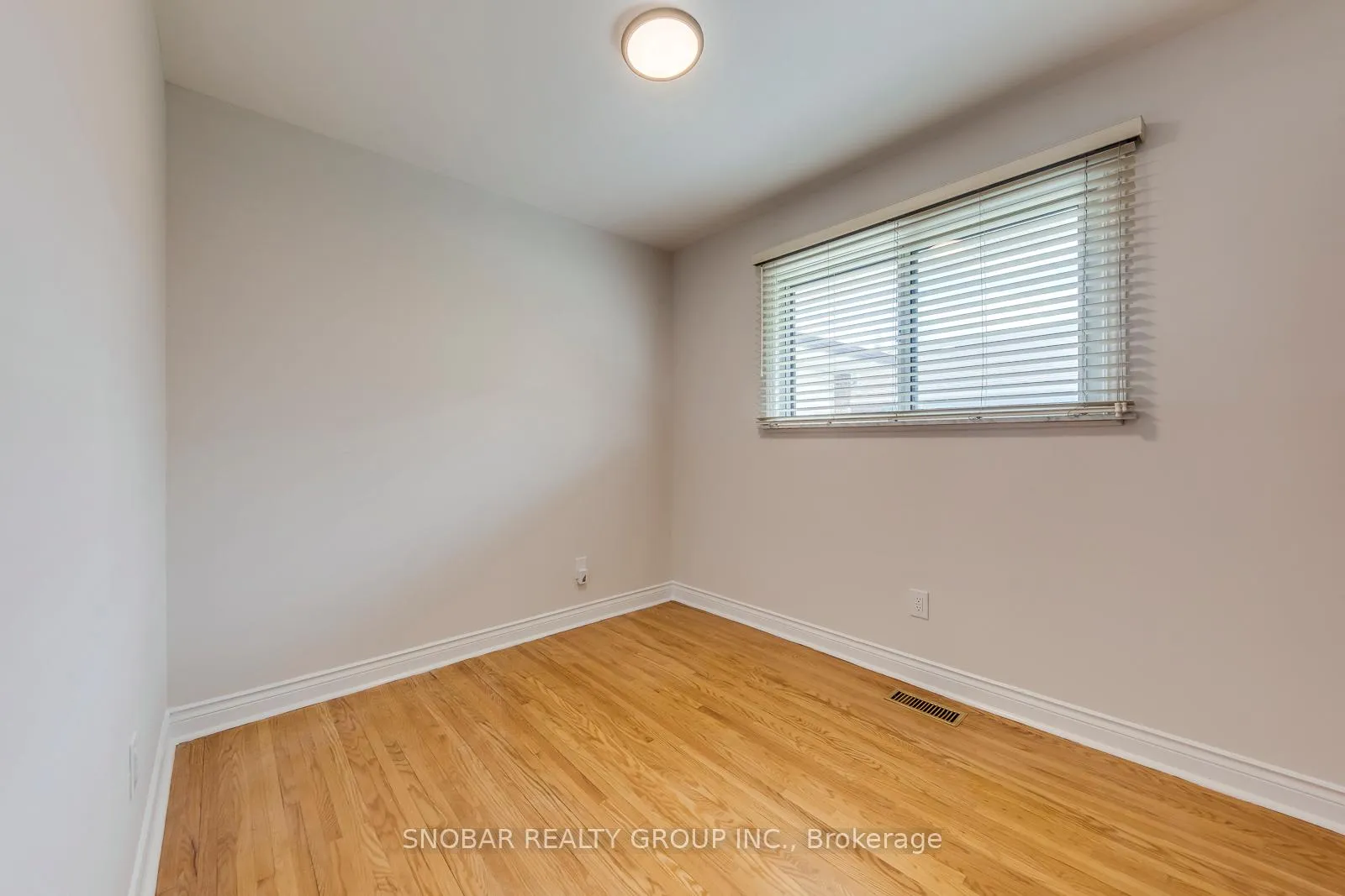 Photo 14 of 70 Lavington Drive, Etobicoke, Willowridge-Martingrove-Richview — HOMEH
