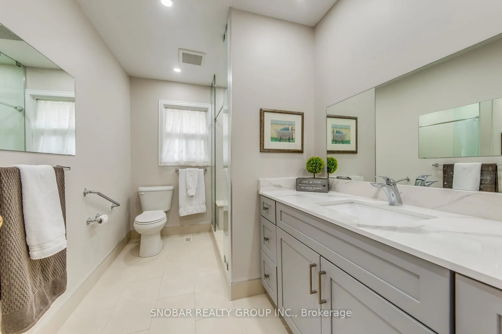Photo 15 of 70 Lavington Drive, Etobicoke, Willowridge-Martingrove-Richview — HOMEH