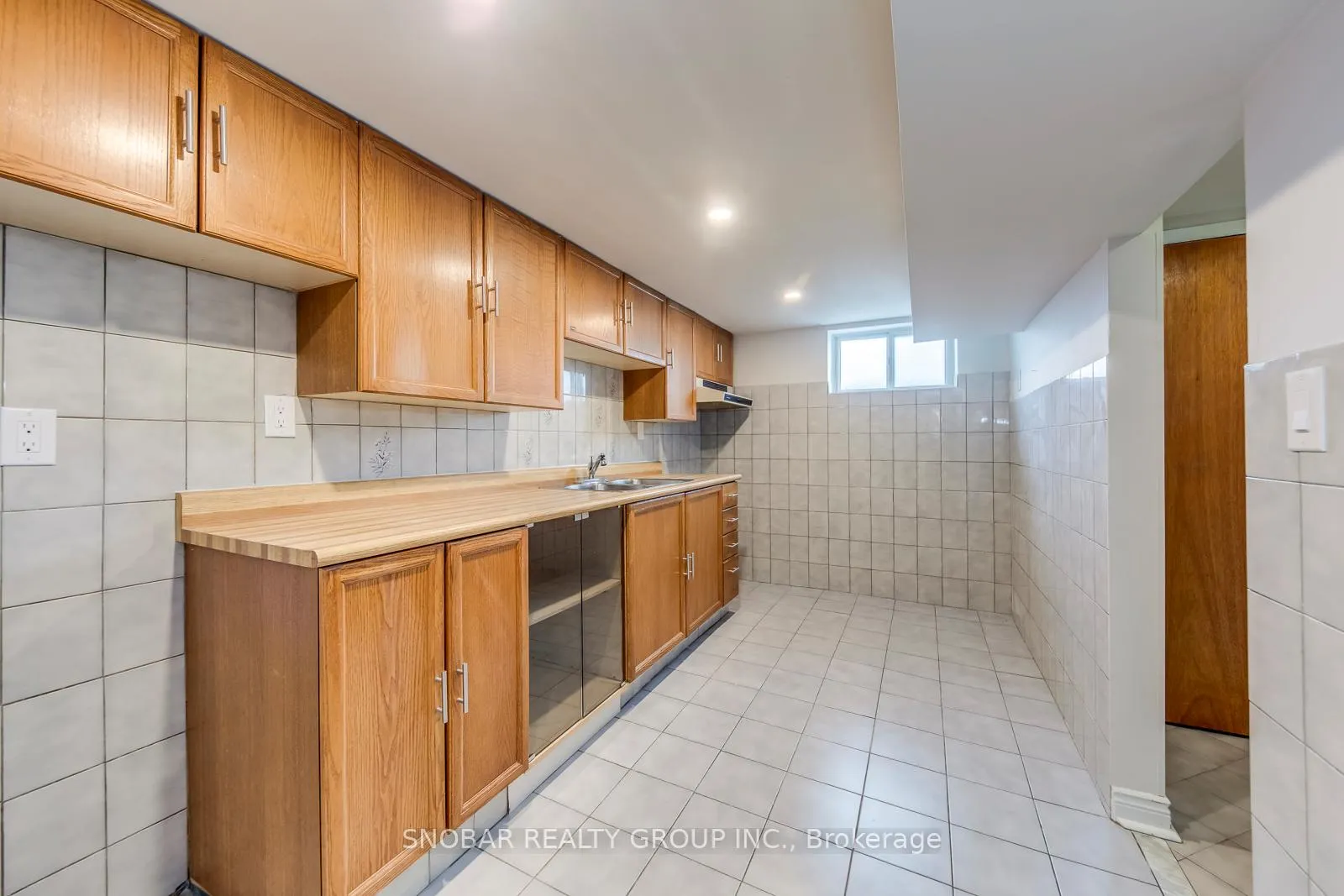 Photo 21 of 70 Lavington Drive, Etobicoke, Willowridge-Martingrove-Richview — HOMEH