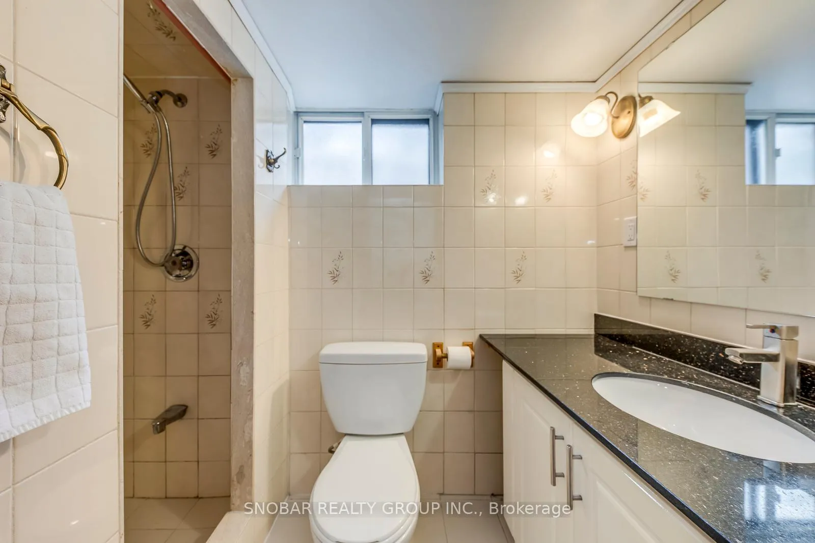 Photo 23 of 70 Lavington Drive, Etobicoke, Willowridge-Martingrove-Richview — HOMEH