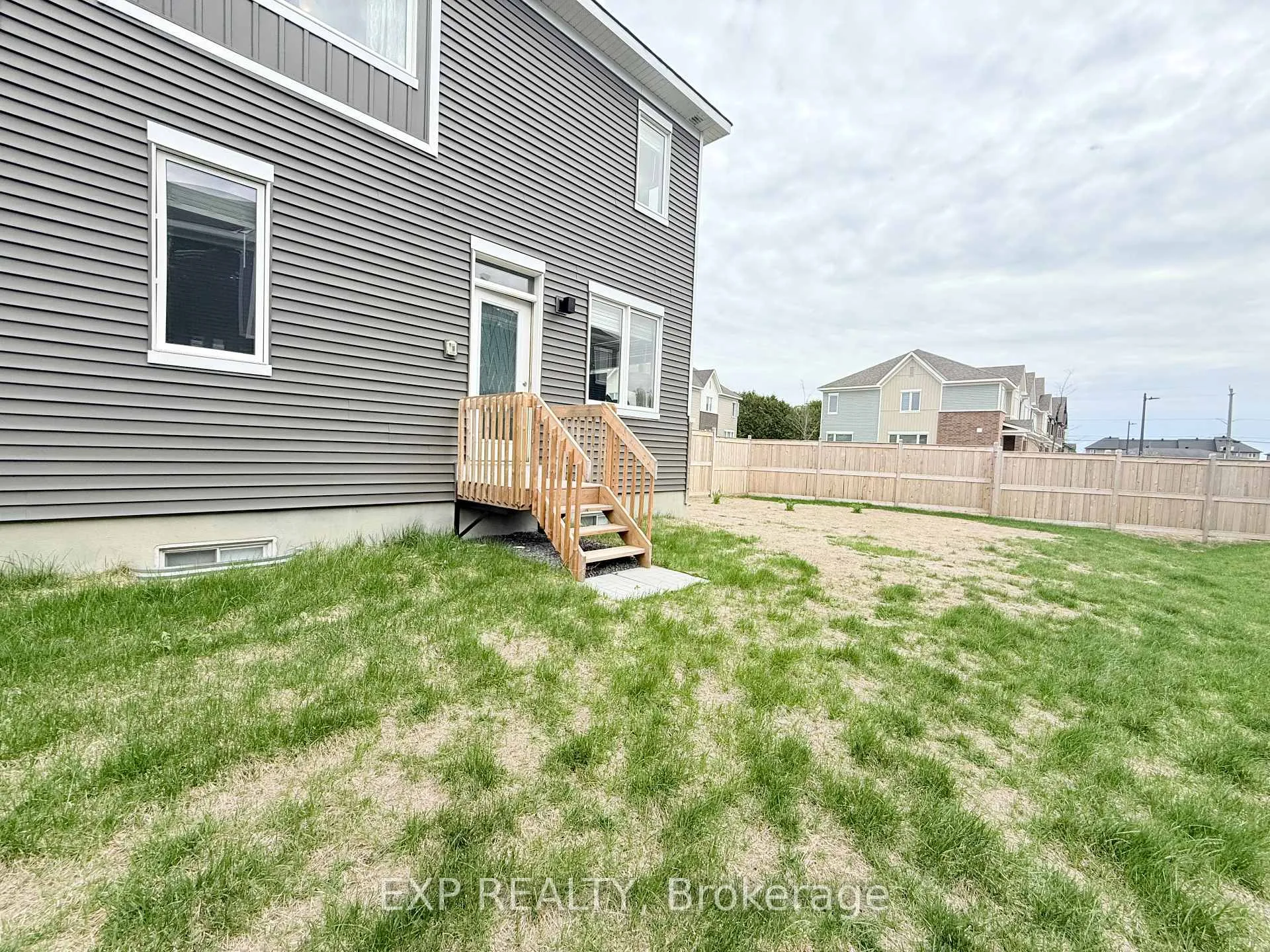 Photo 31 of 51 Pizzicato Street, Ottawa, Mer Bleue/Bradley Estates/Anderson Park — HOMEH