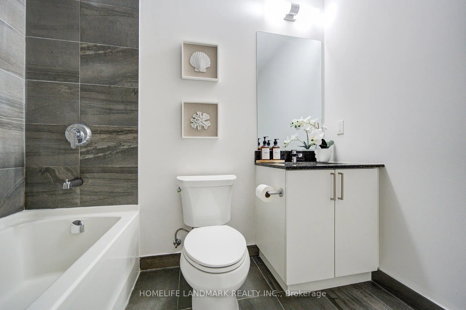 Photo 13 of Unit 712W, 268 Buchanan Drive, Markham, Unionville — HOMEH