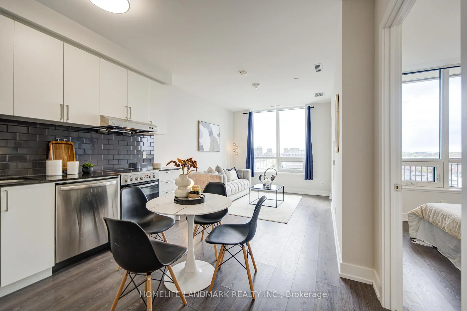 Photo 14 of Unit 712W, 268 Buchanan Drive, Markham, Unionville — HOMEH