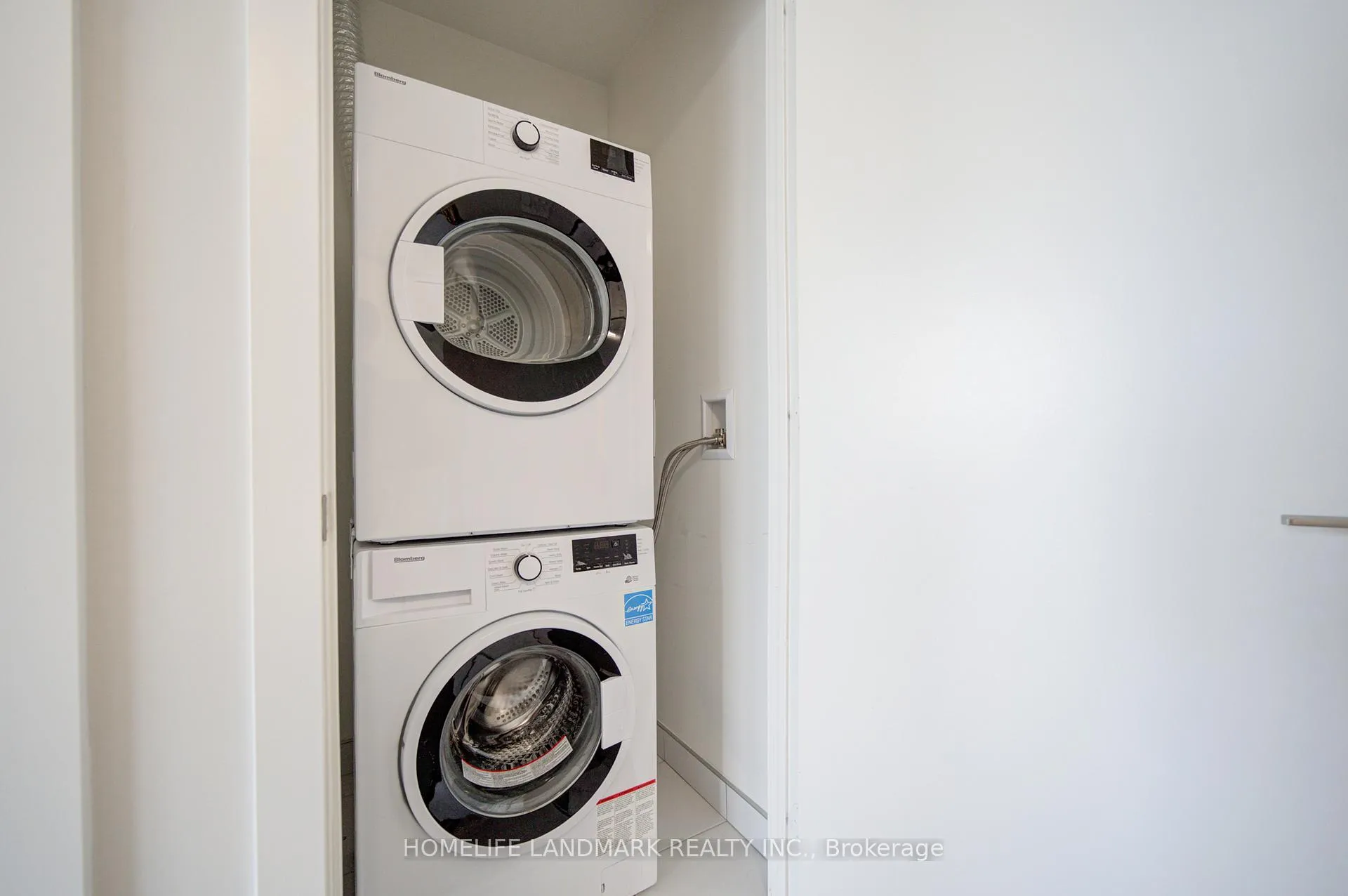 Photo 15 of Unit 712W, 268 Buchanan Drive, Markham, Unionville — HOMEH