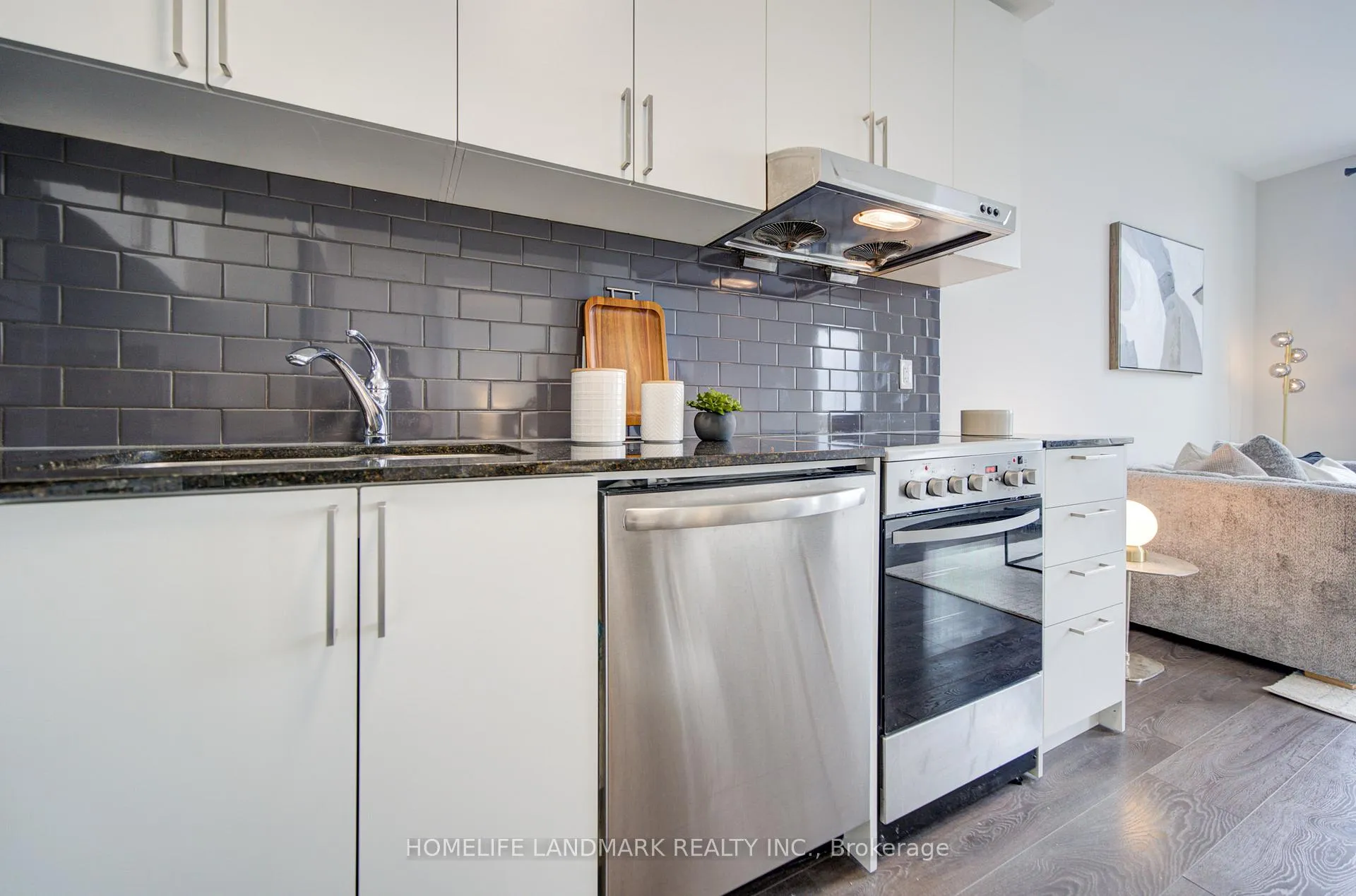 Photo 20 of Unit 712W, 268 Buchanan Drive, Markham, Unionville — HOMEH