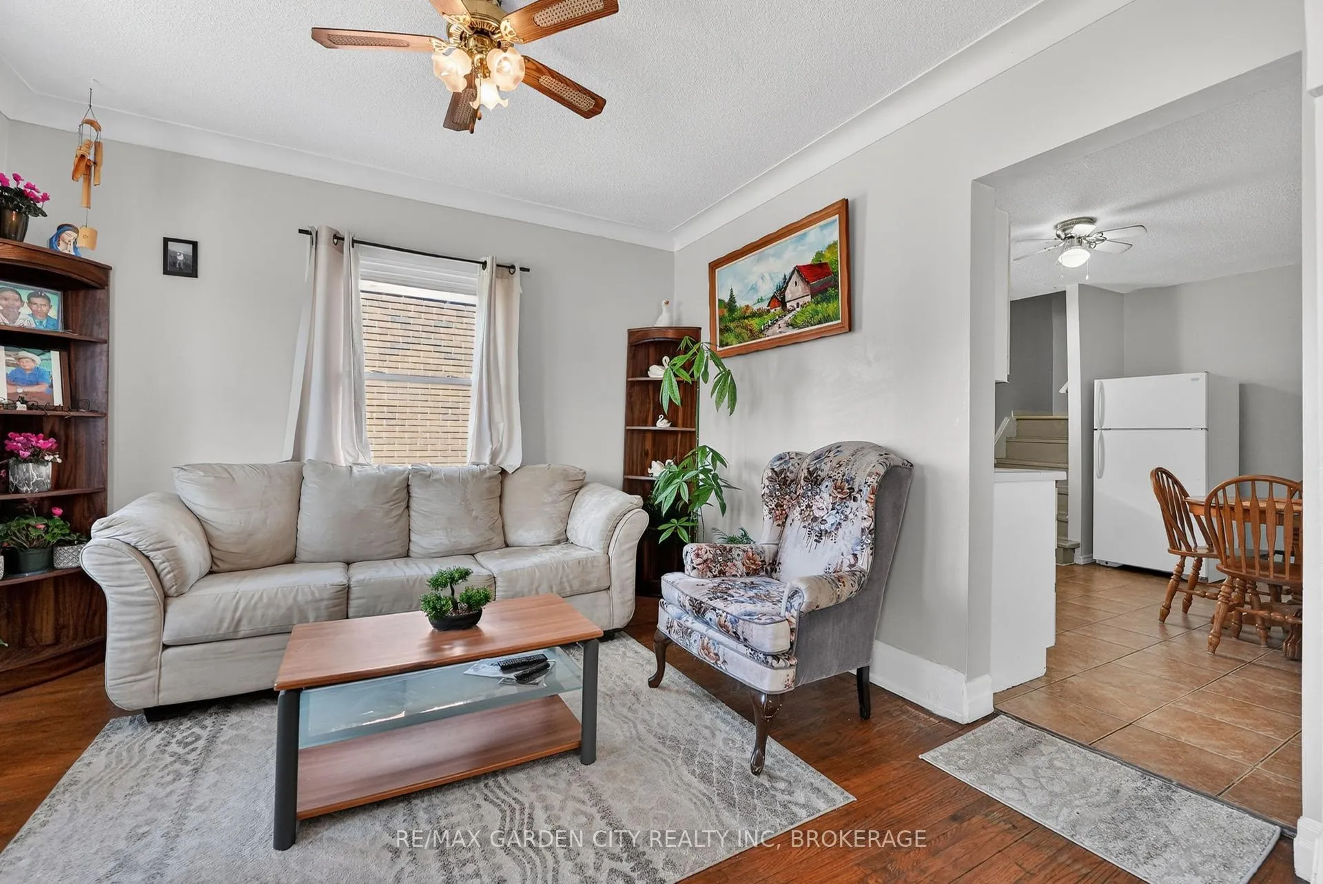 Photo 10 of 3 Delaware Avenue, St. Catharines, Facer — HOMEH