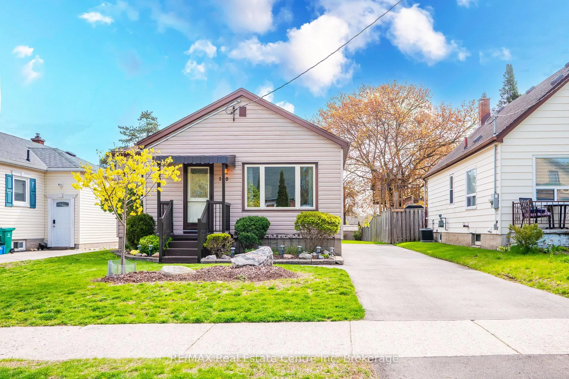 Photo 1 of 188 Edwin Street, Kitchener — HOMEH