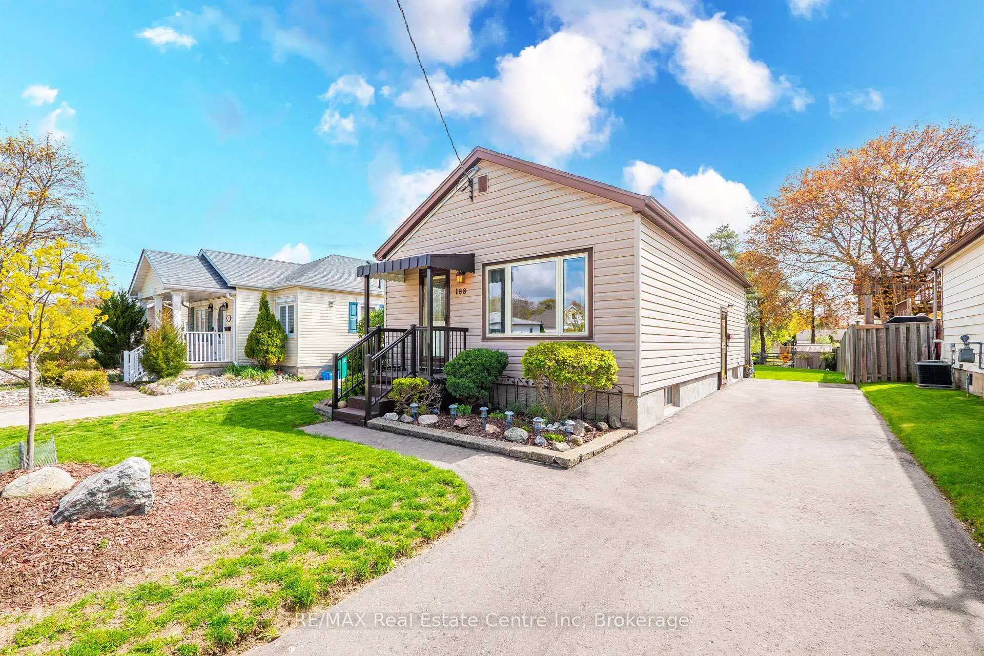 Photo 3 of 188 Edwin Street, Kitchener — HOMEH