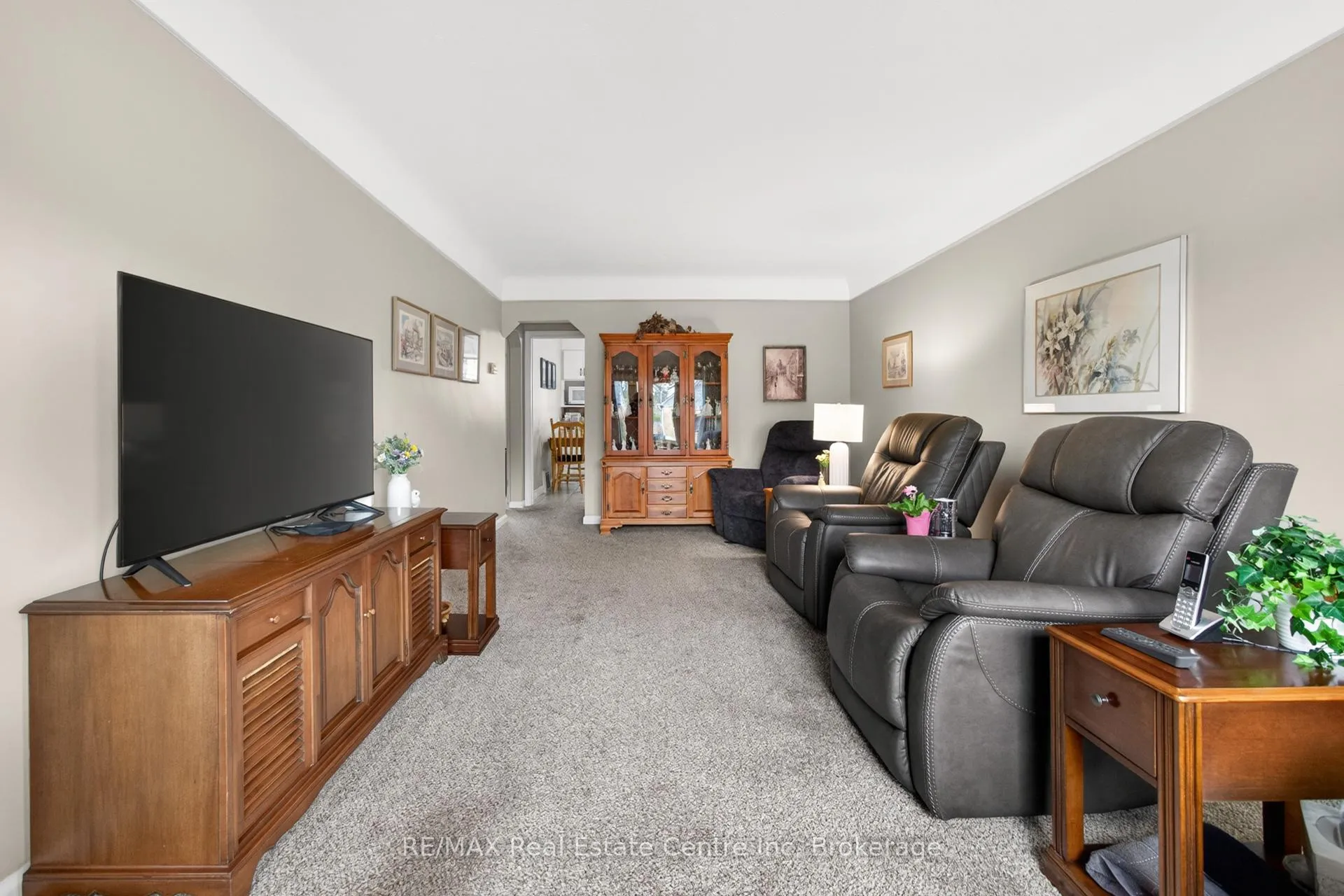 Photo 6 of 188 Edwin Street, Kitchener — HOMEH