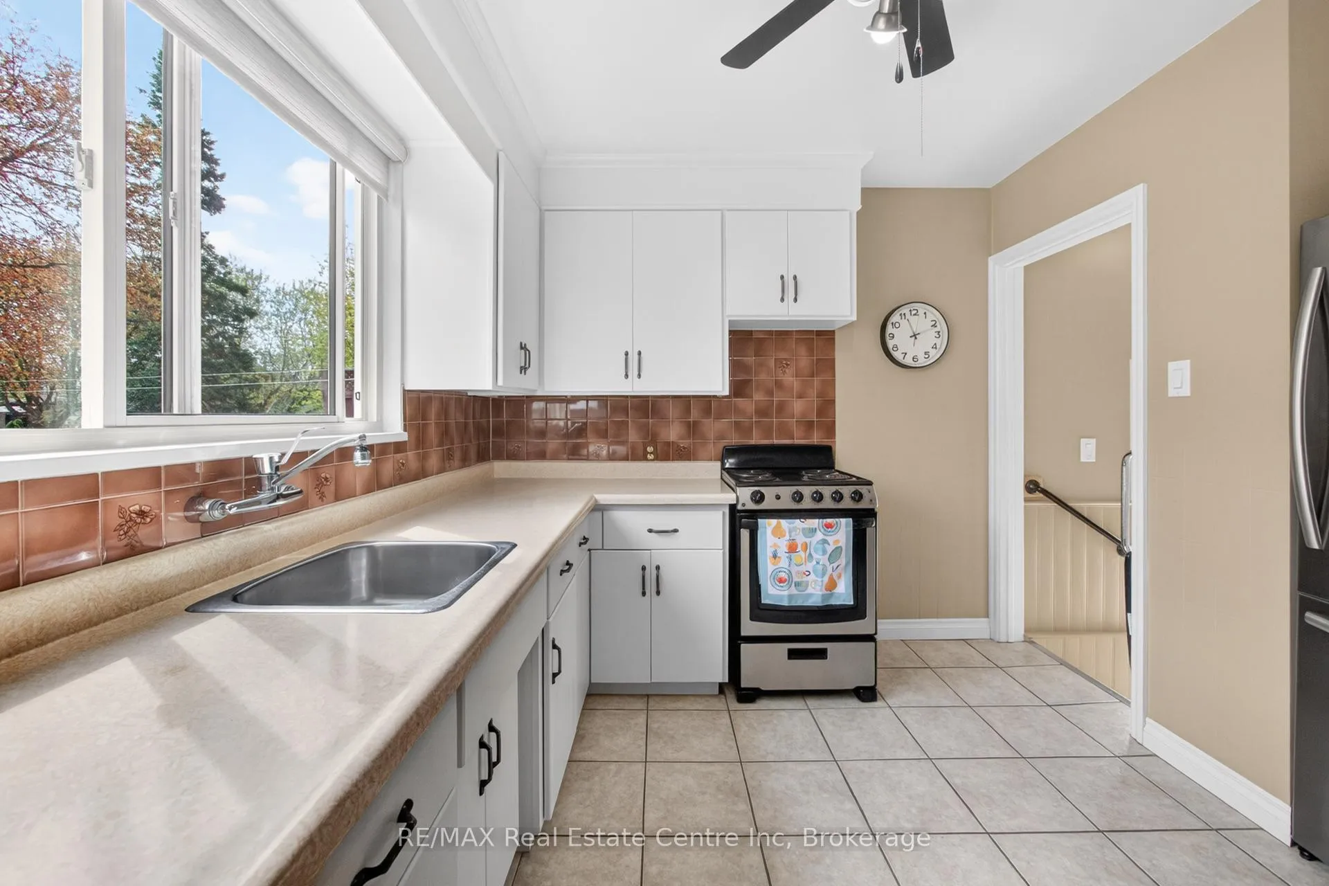 Photo 16 of 188 Edwin Street, Kitchener — HOMEH