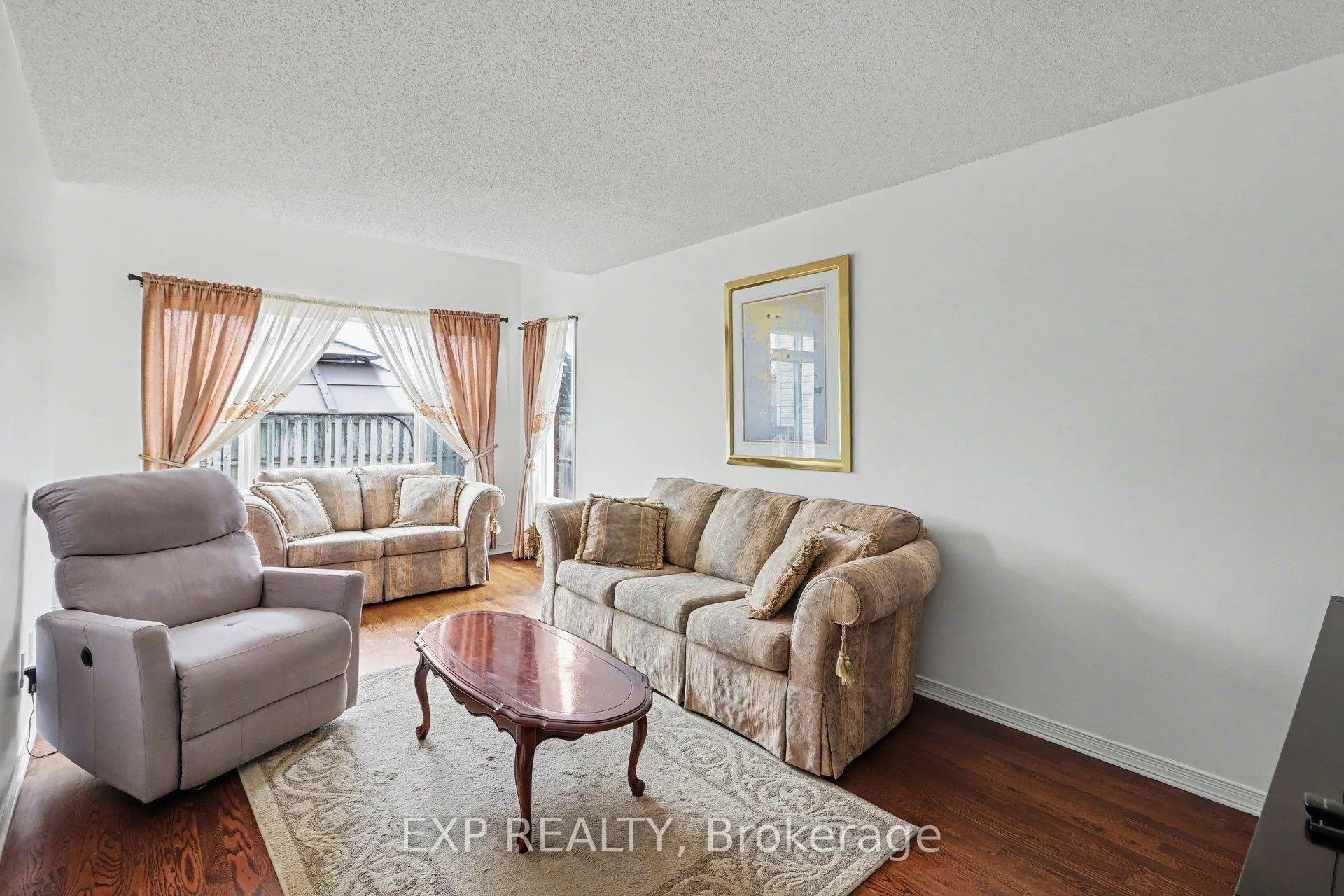 Photo 8 of 1504 Duplante Avenue, Ottawa, Fallingbrook/Pineridge — HOMEH