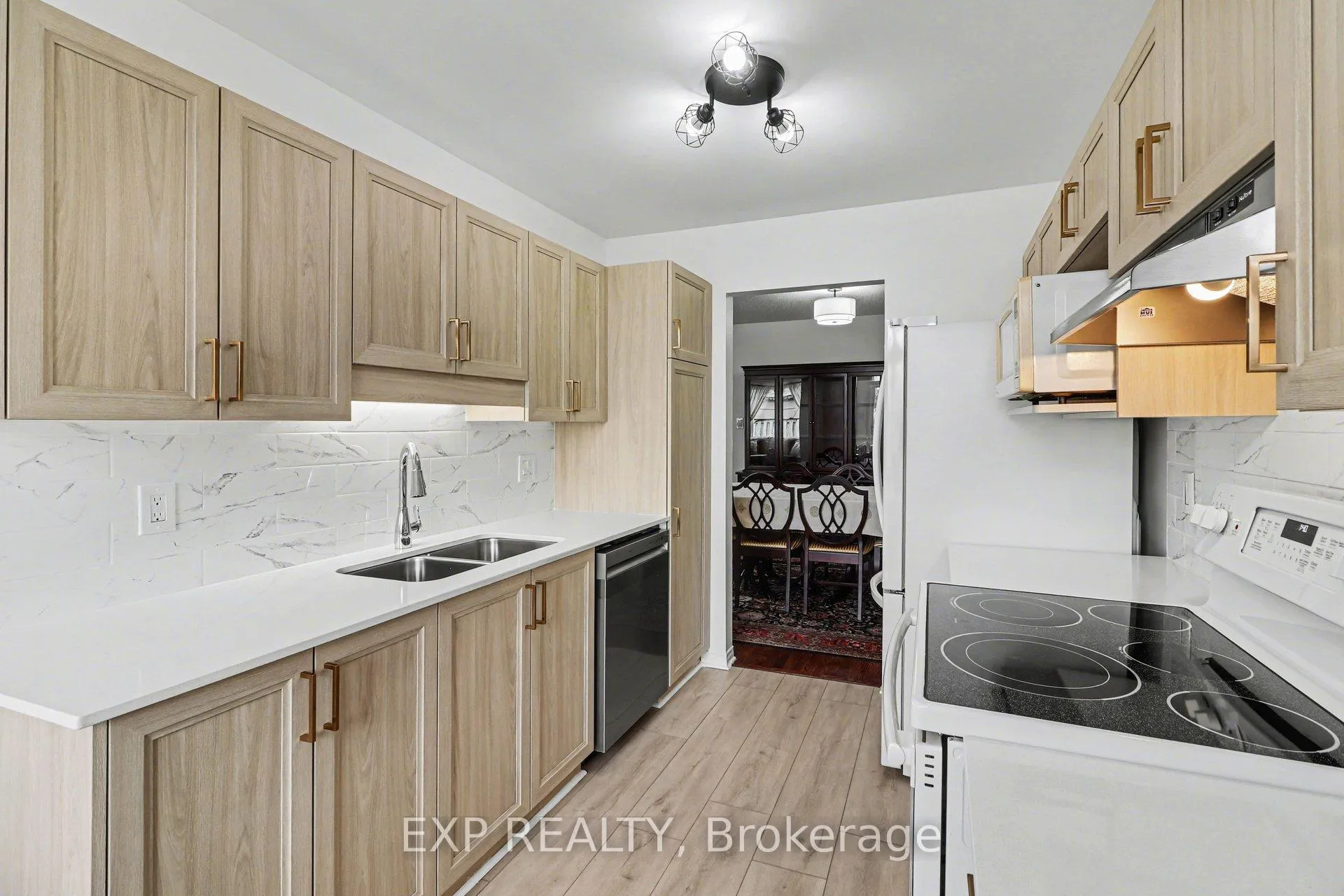 Photo 16 of 1504 Duplante Avenue, Ottawa, Fallingbrook/Pineridge — HOMEH