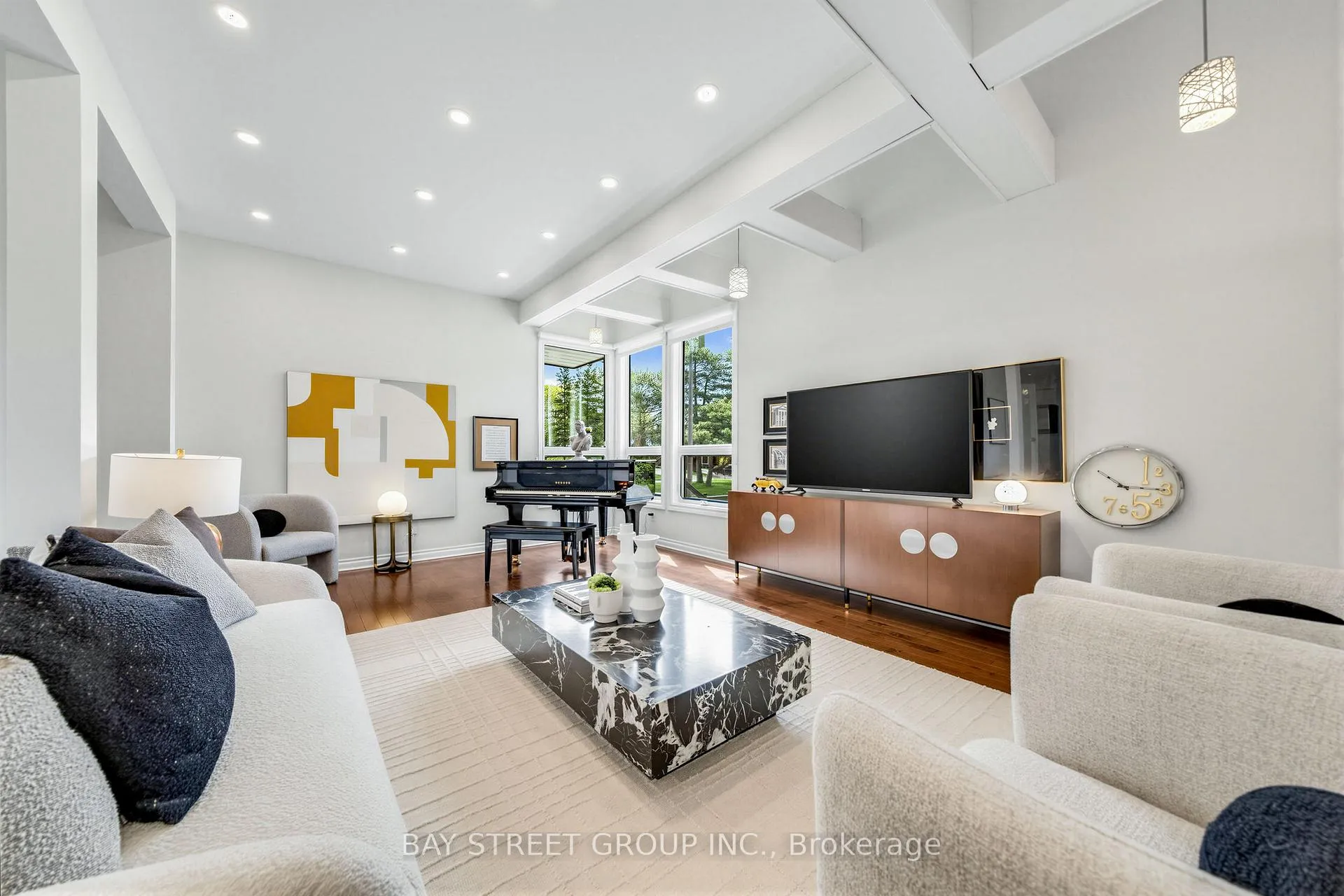 Photo 10 of 62 Captain Rolph Court, Markham, Markham Village — HOMEH