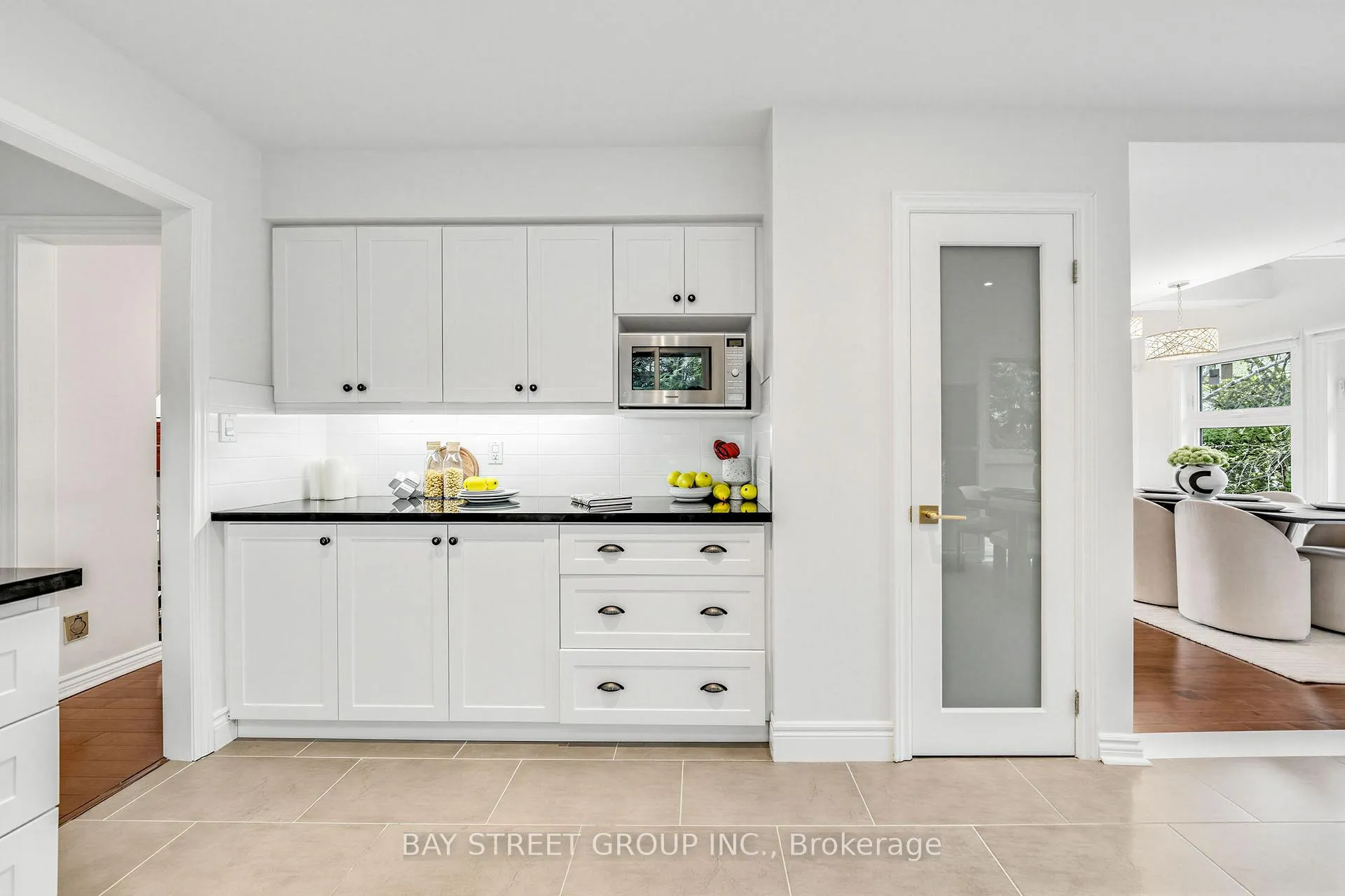 Photo 17 of 62 Captain Rolph Court, Markham, Markham Village — HOMEH