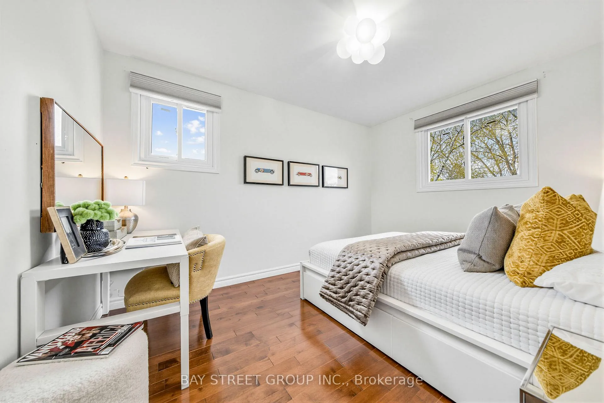 Photo 34 of 62 Captain Rolph Court, Markham, Markham Village — HOMEH
