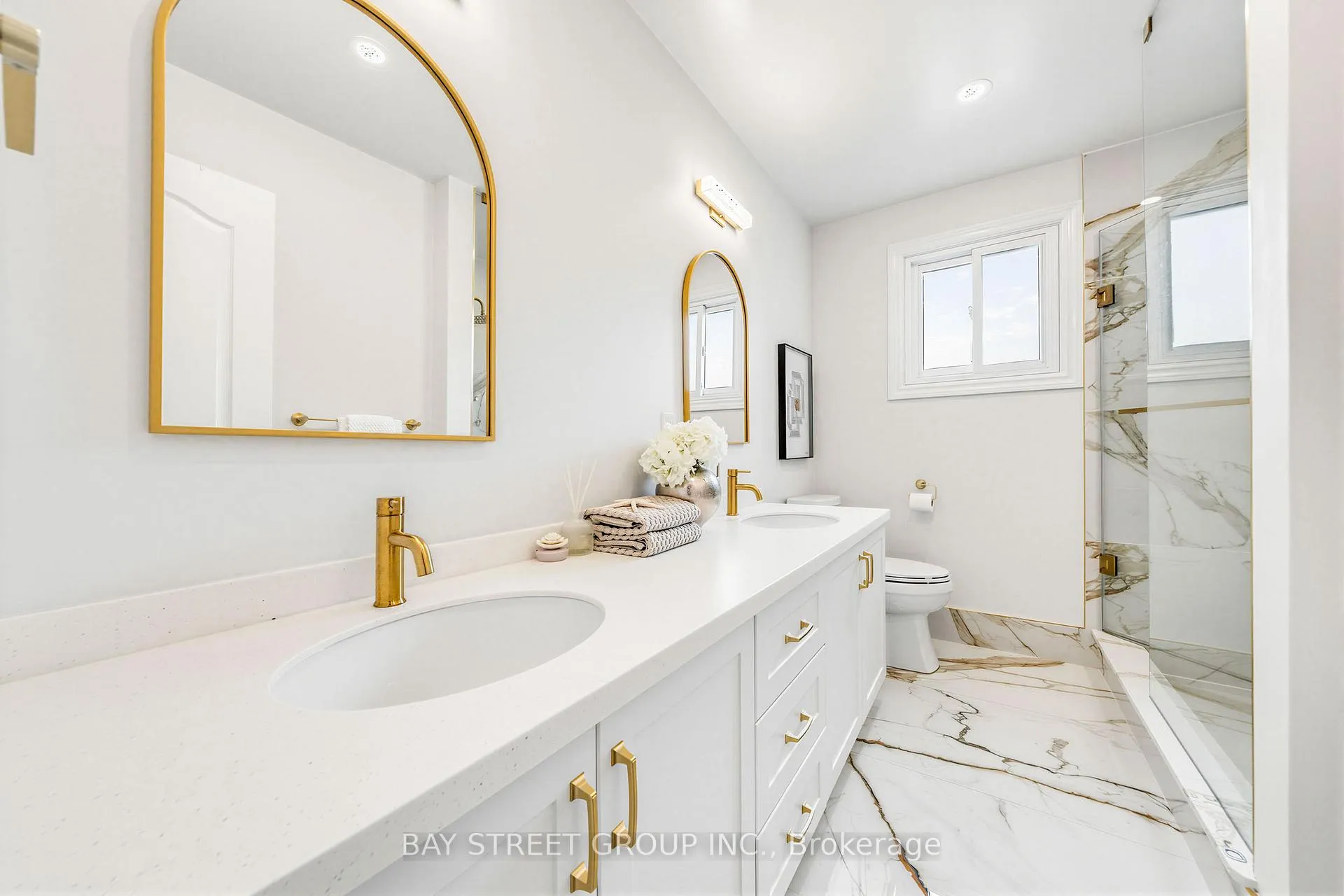 Photo 36 of 62 Captain Rolph Court, Markham, Markham Village — HOMEH