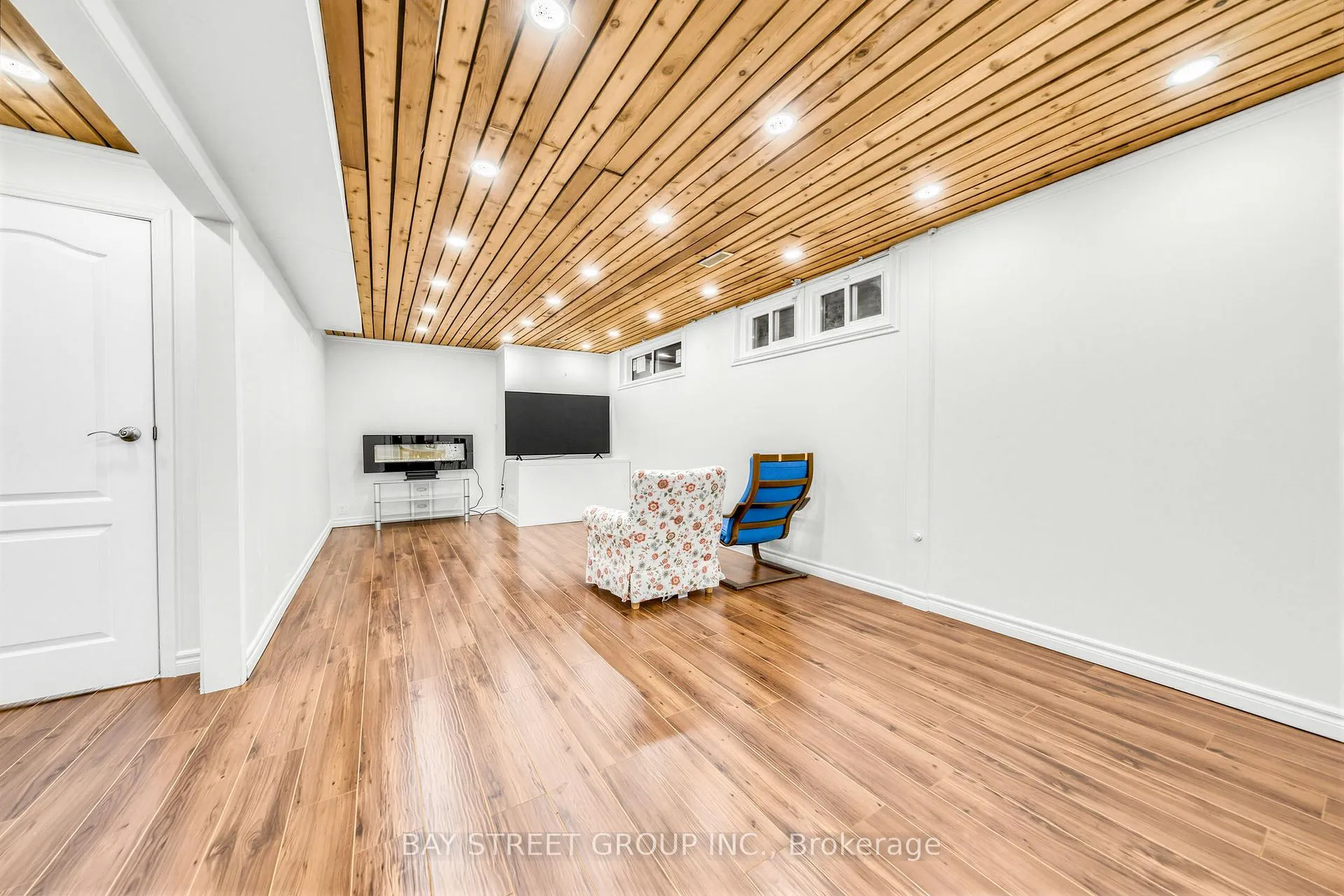 Photo 39 of 62 Captain Rolph Court, Markham, Markham Village — HOMEH