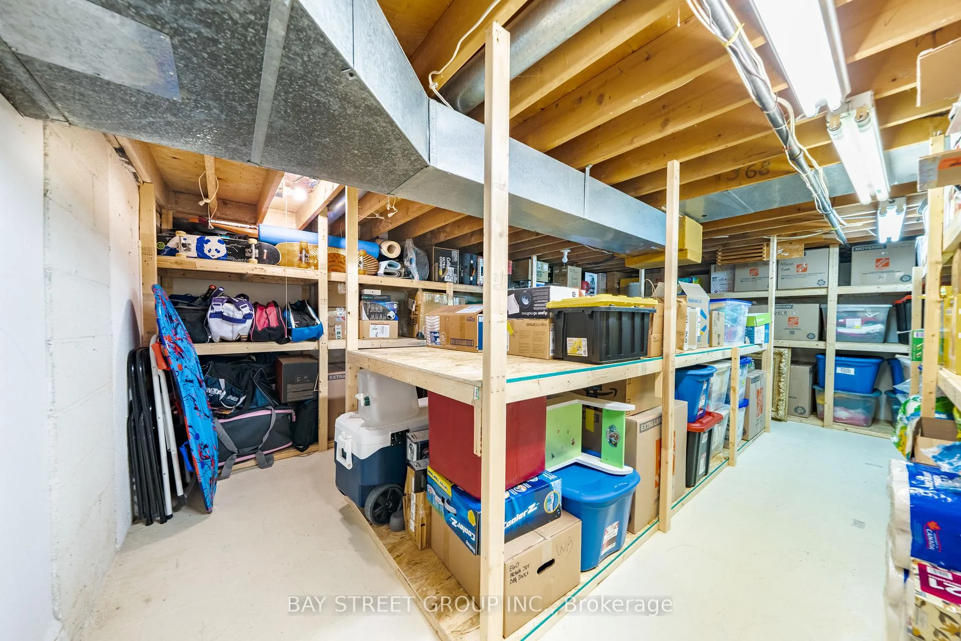 Photo 44 of 62 Captain Rolph Court, Markham, Markham Village — HOMEH