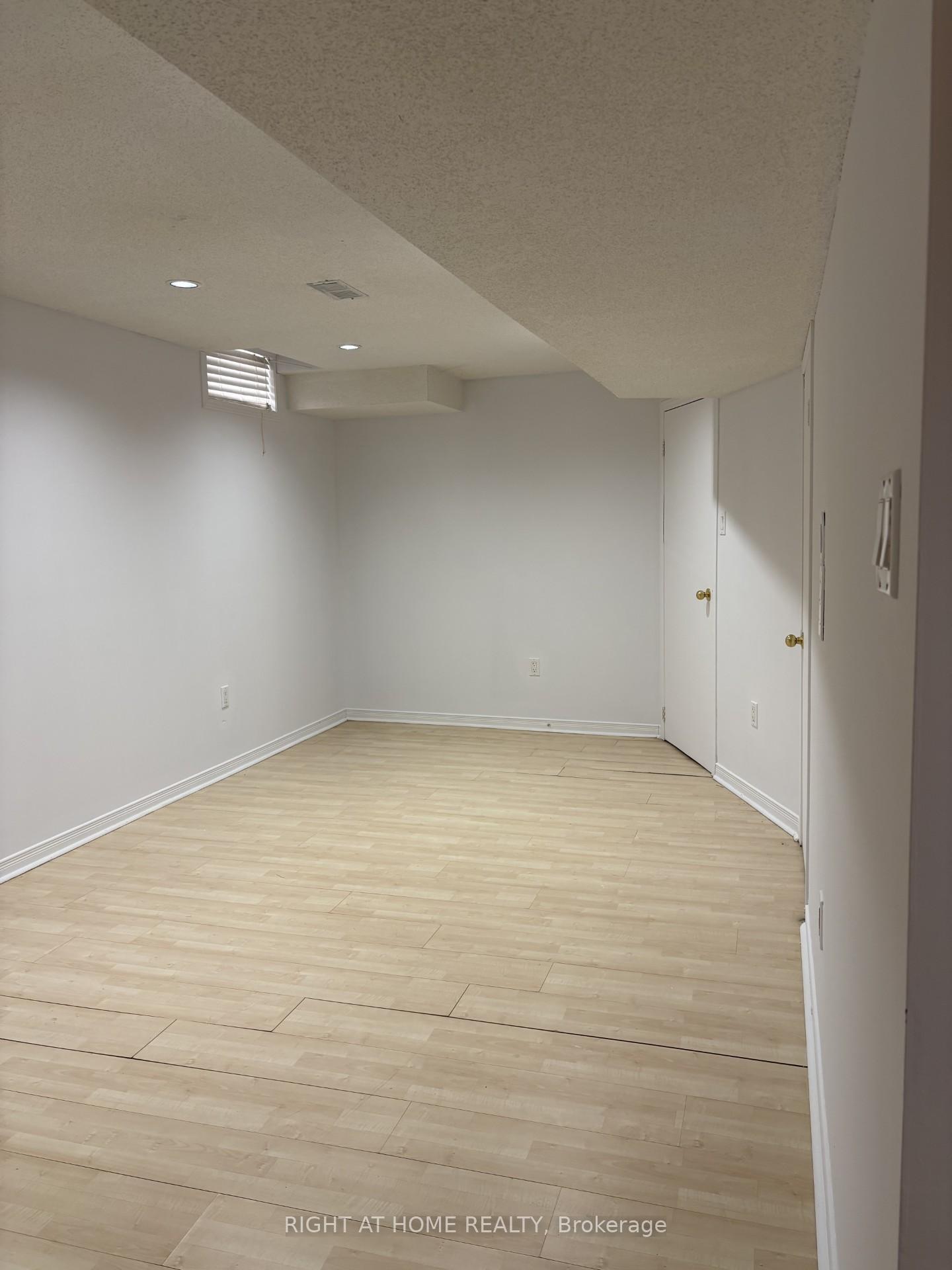 Photo 5 of 48 Grand Valley Boulevard, Vaughan, Vellore Village — HOMEH