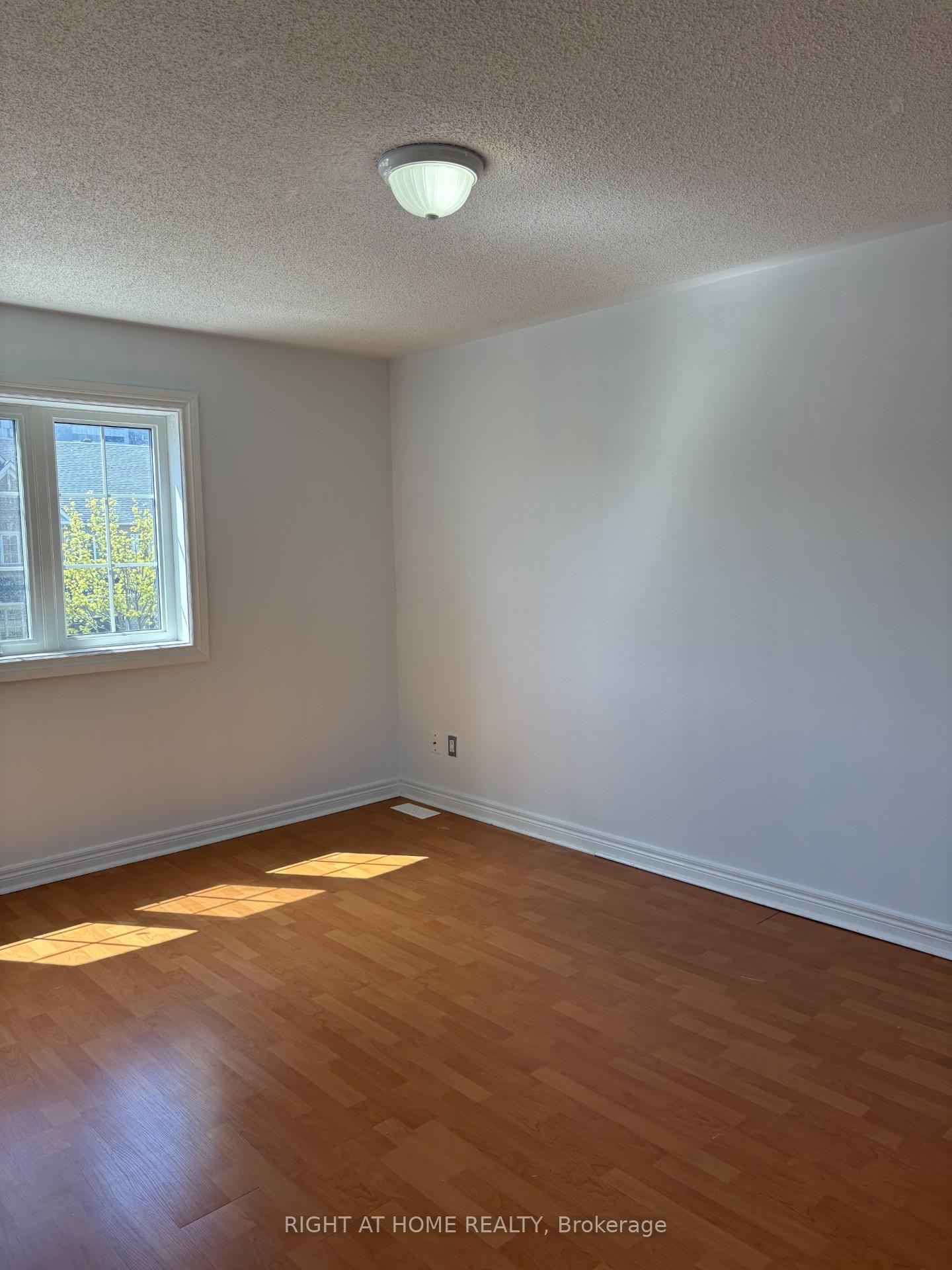 Photo 9 of 48 Grand Valley Boulevard, Vaughan, Vellore Village — HOMEH