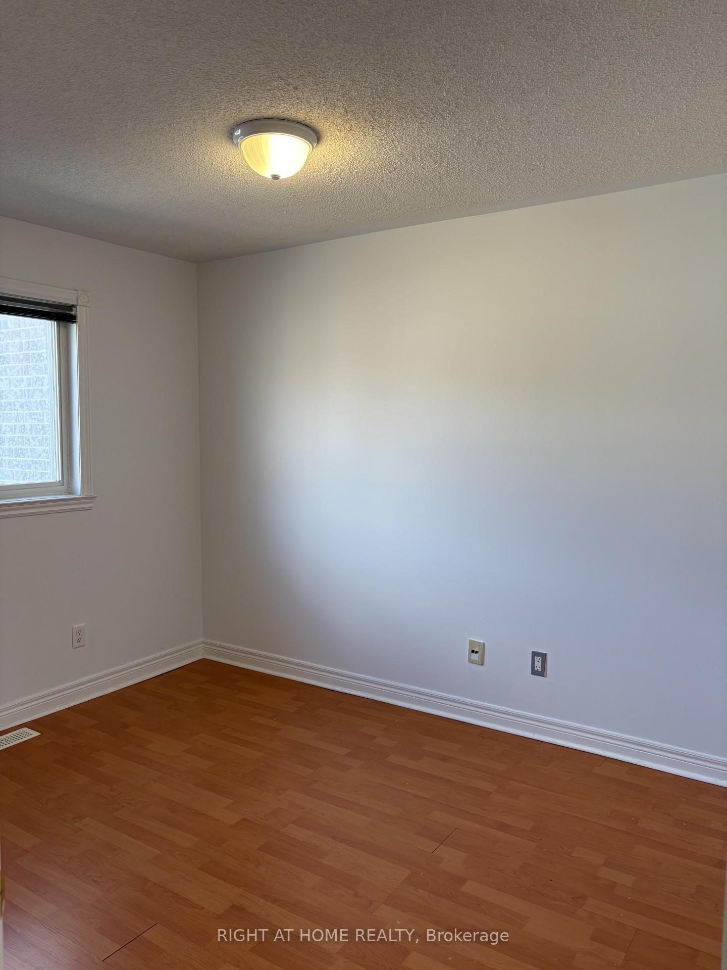 Photo 11 of 48 Grand Valley Boulevard, Vaughan, Vellore Village — HOMEH