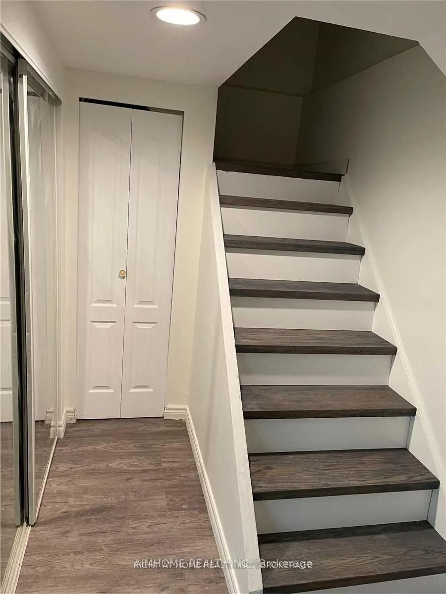Photo 4 of Unit Bsmnt, 58 Hewlett Crescent, Markham, Markville — HOMEH