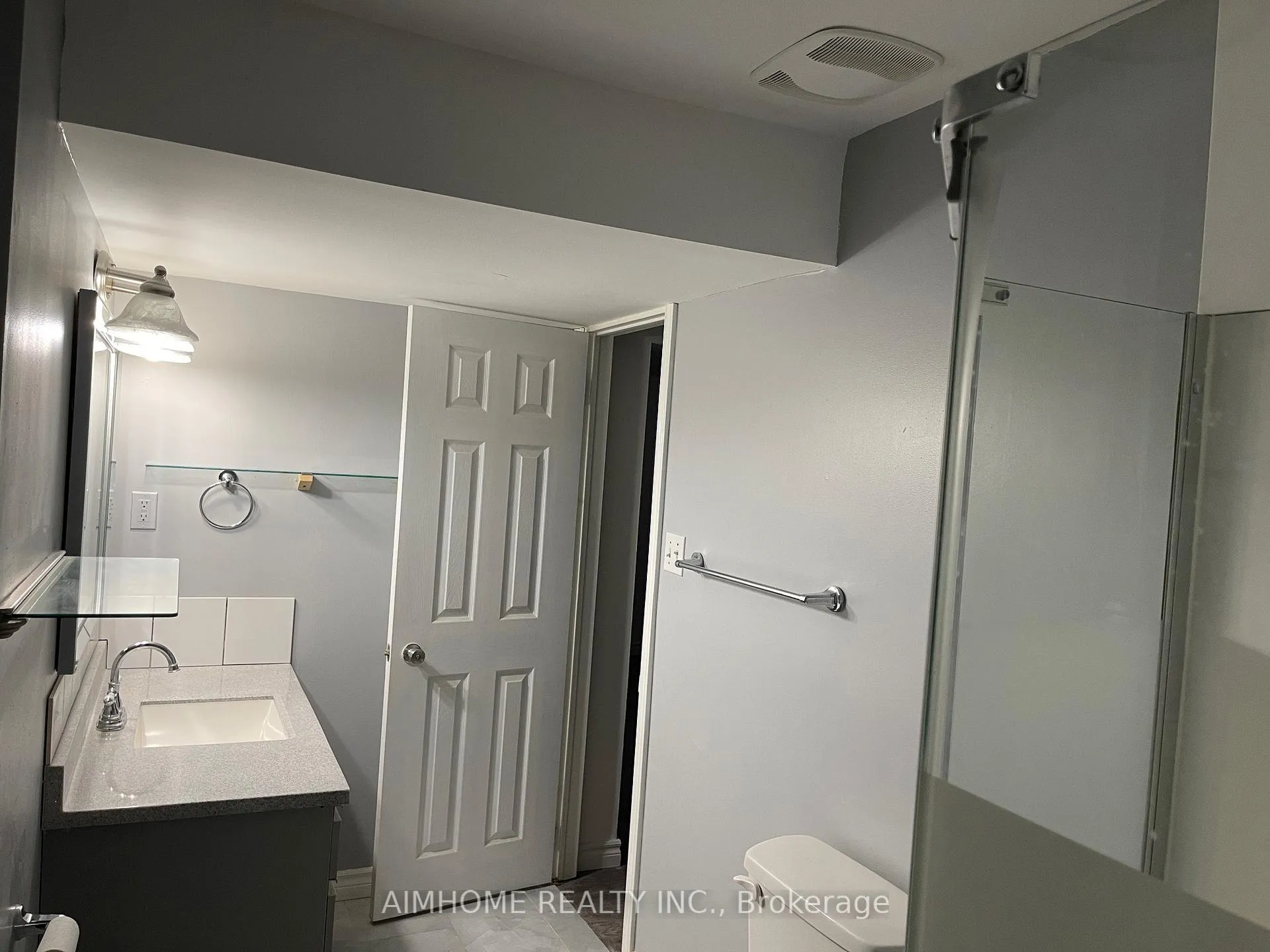 Photo 5 of Unit Bsmnt, 58 Hewlett Crescent, Markham, Markville — HOMEH