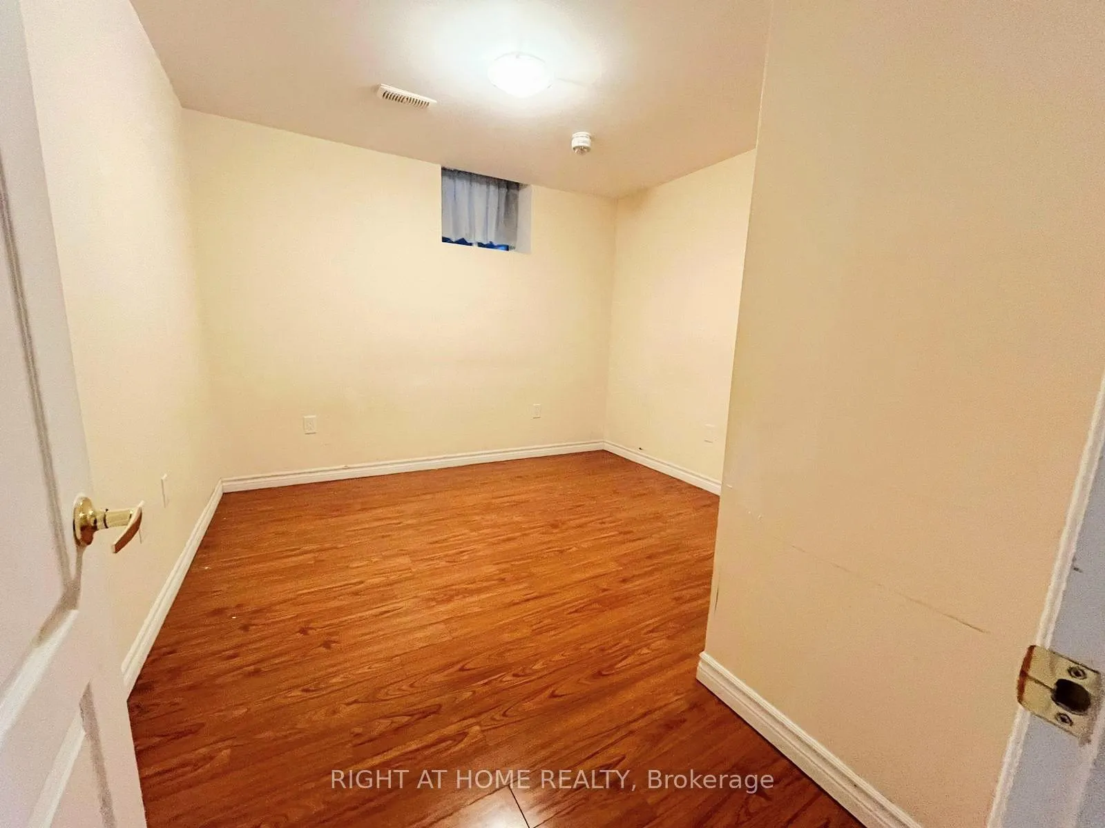 Photo 3 of Unit Bsmt, 3336 Raindance Crescent, Mississauga, Lisgar — HOMEH