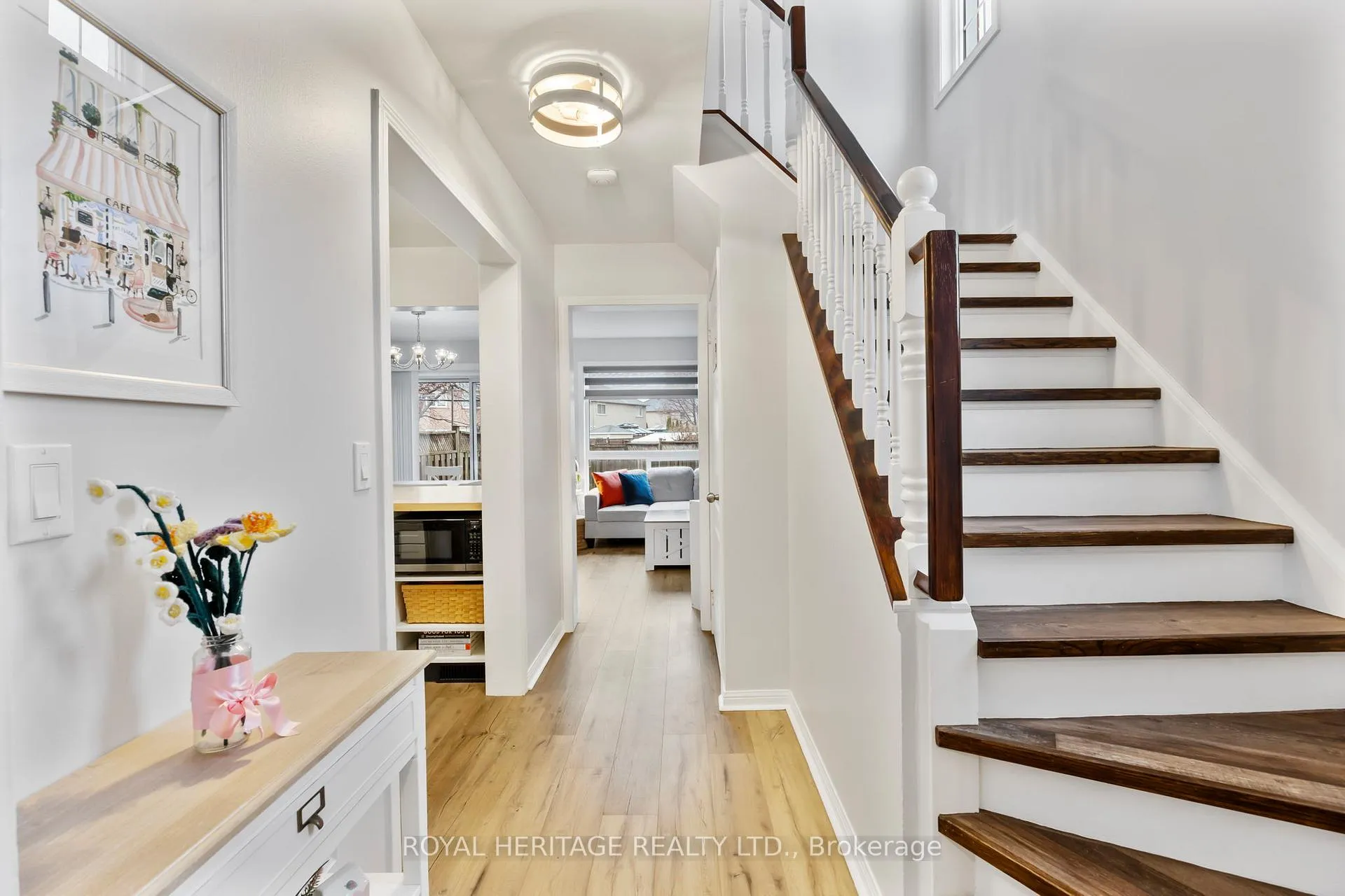 Photo 7 of 1251 Quest Circle, Mississauga, Meadowvale Village — HOMEH