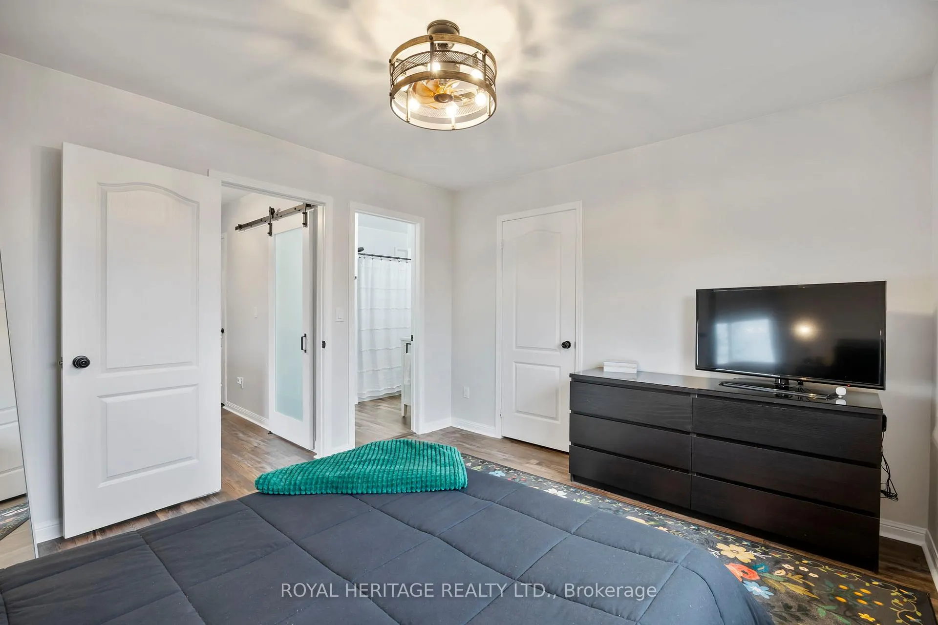 Photo 18 of 1251 Quest Circle, Mississauga, Meadowvale Village — HOMEH